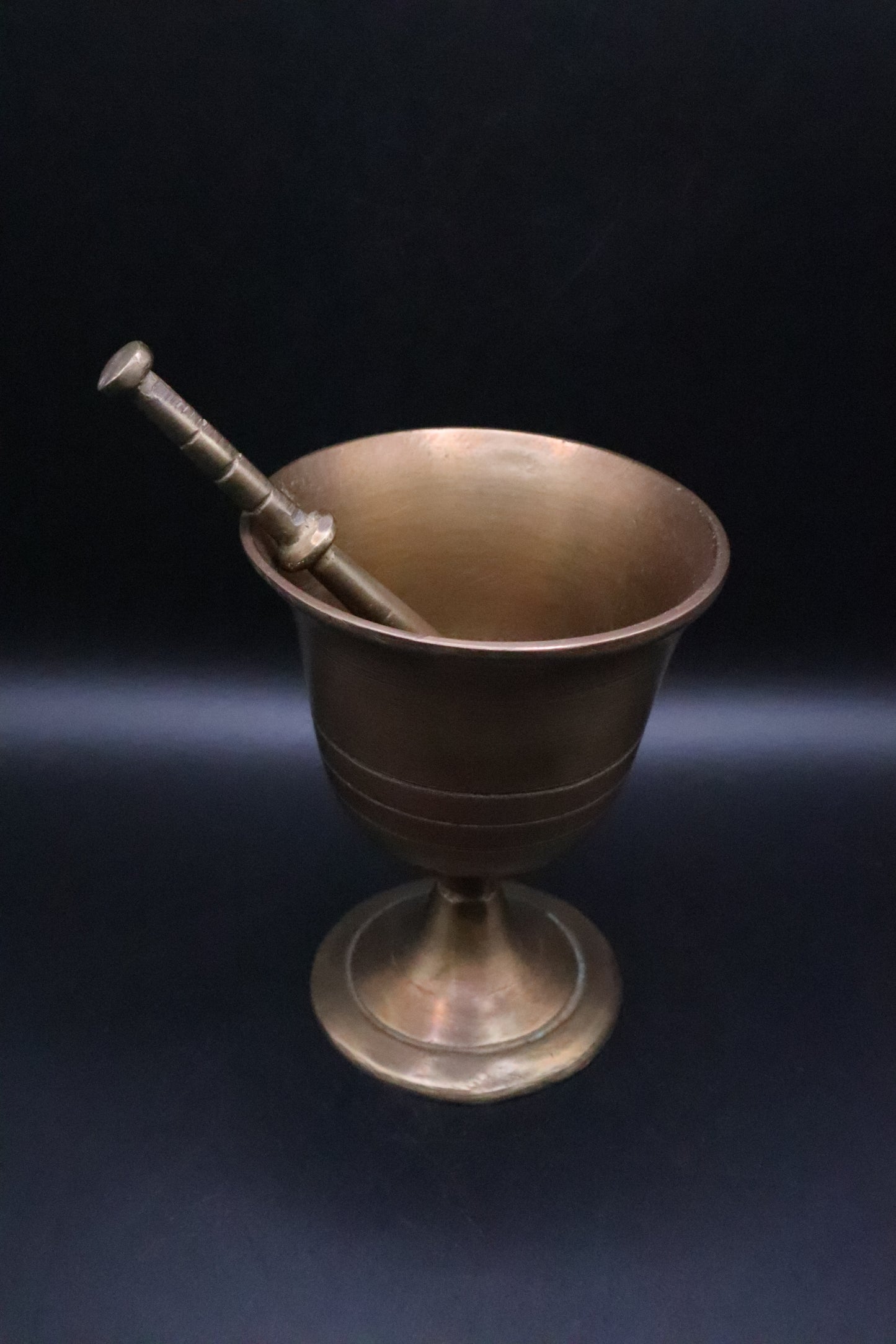 VINTAGE BRASS MORTAR W/ PESTLE