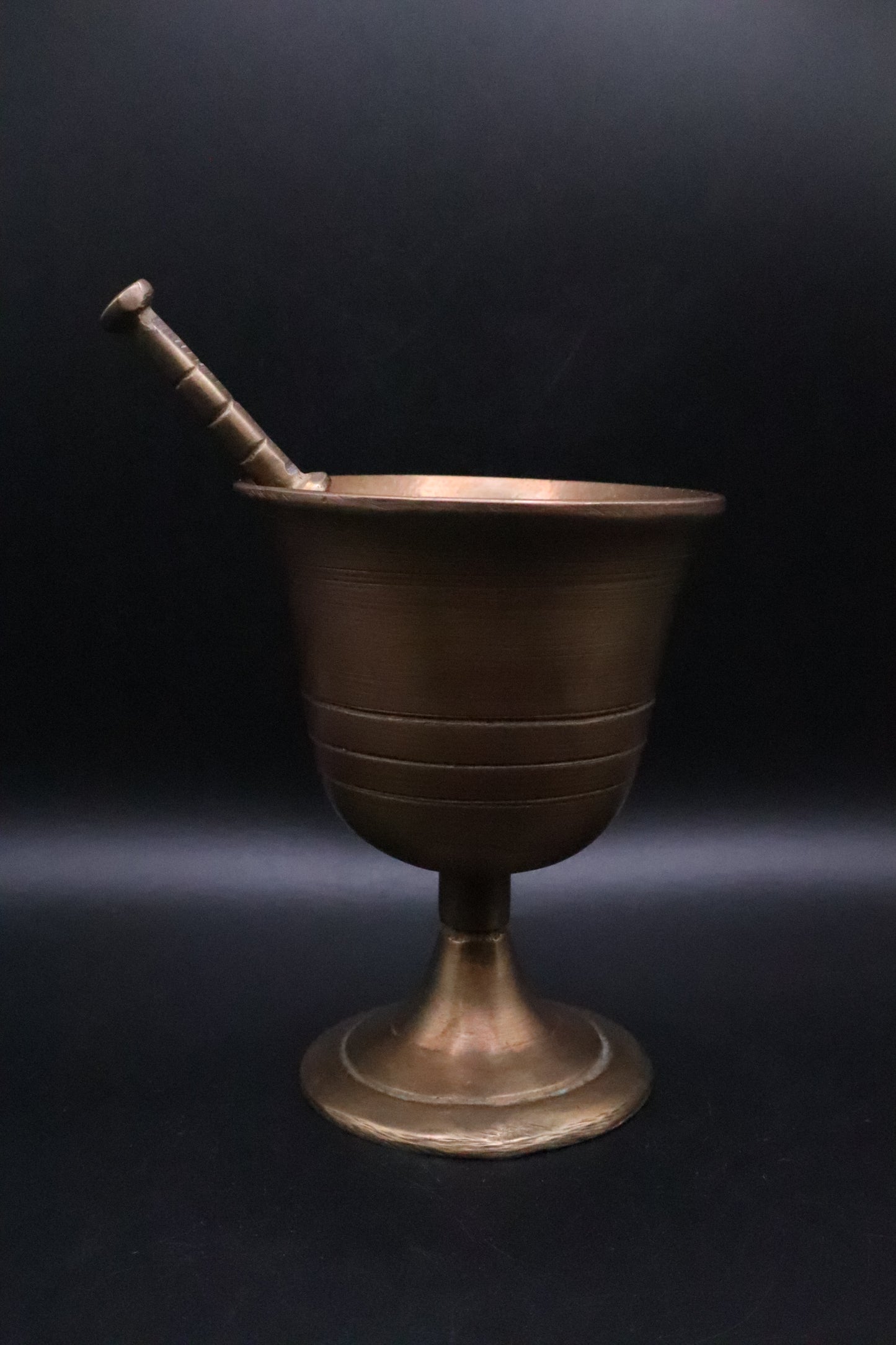 VINTAGE BRASS MORTAR W/ PESTLE