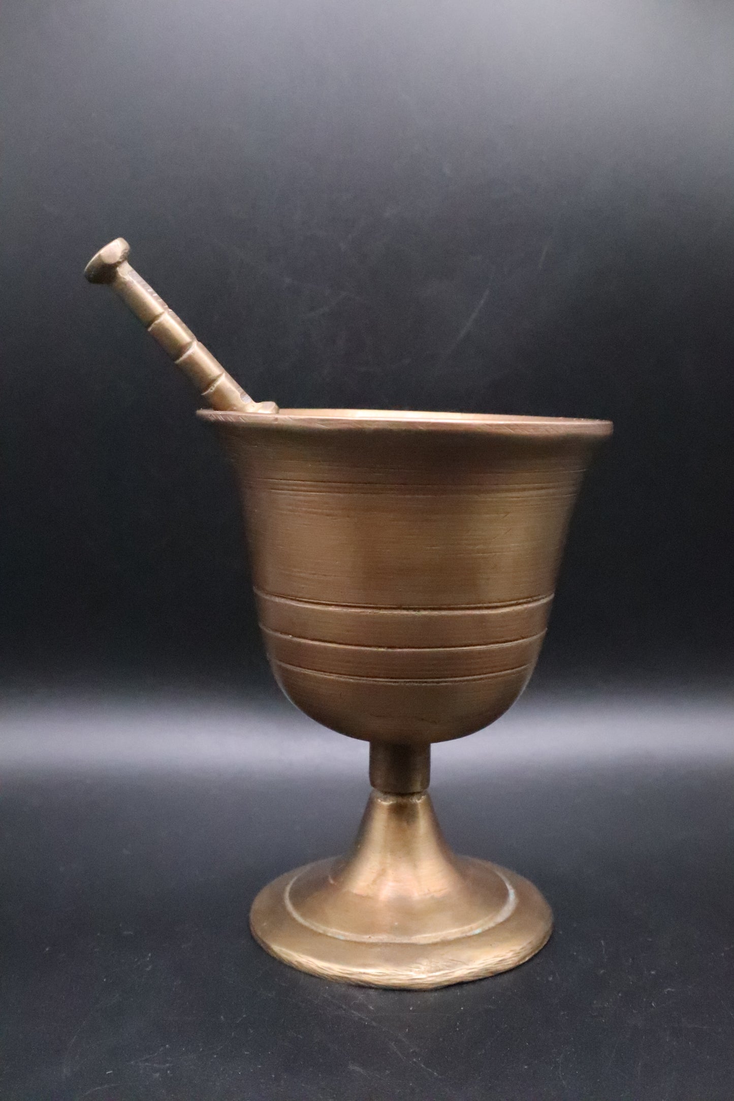 VINTAGE BRASS MORTAR W/ PESTLE