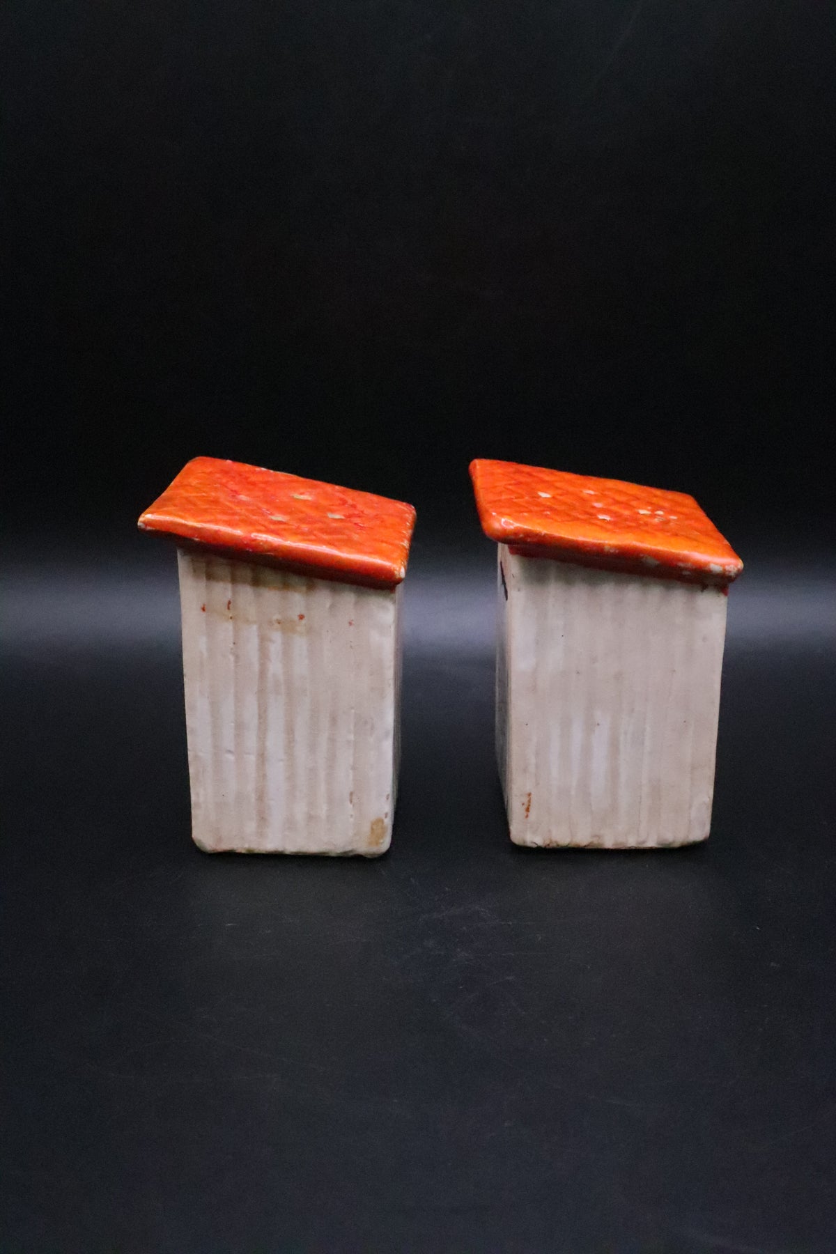 VINTAGE VICTORIA OUTHOUSE C I'M FULL OF SALT AND PEPPER SHAKERS