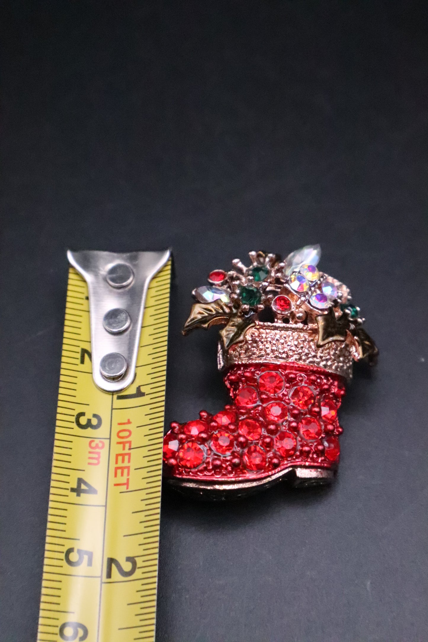 VINTAGE SANTA BOOT BROOCH