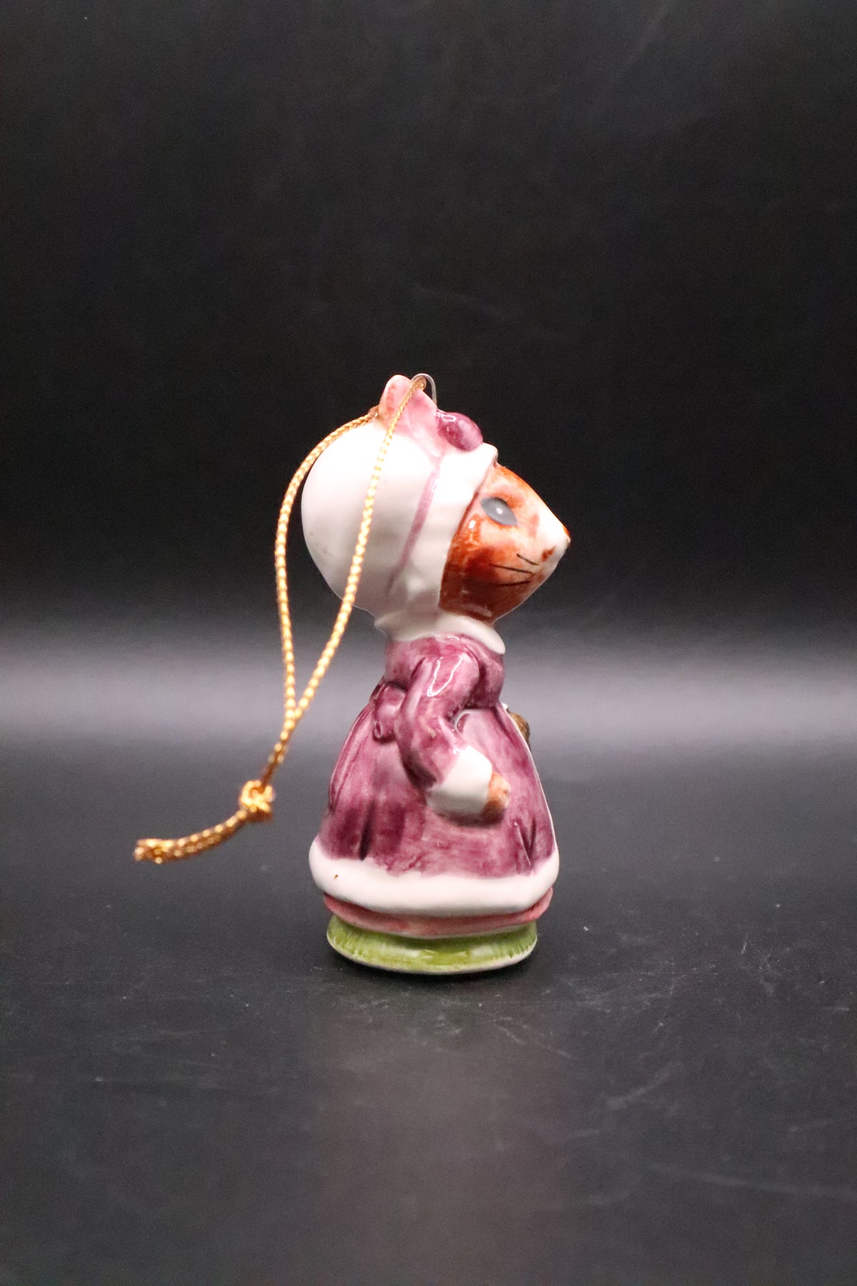 BEATRIX POTTER SCHMID COUNTRY MOUSE WITH BASKET ORNAMENT
