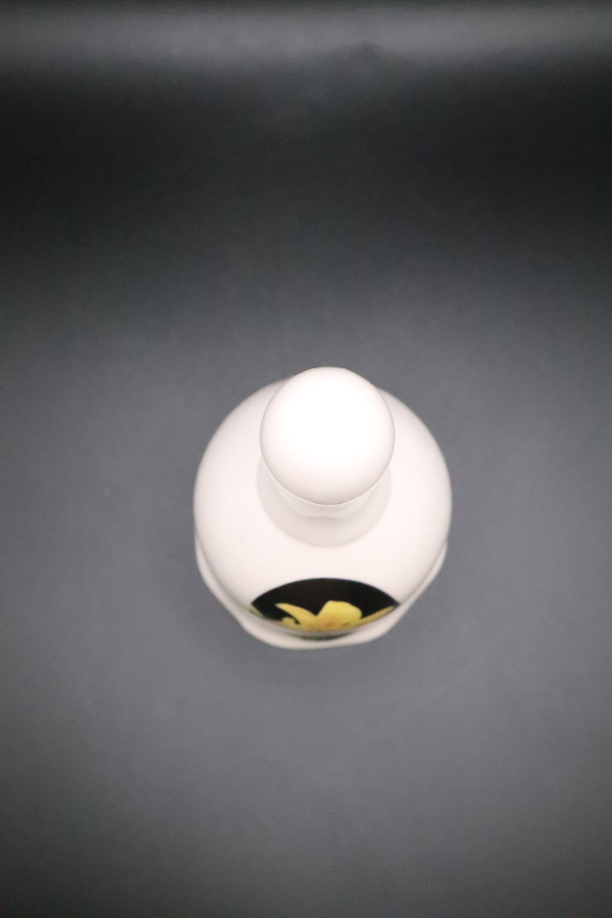 VINTAGE YELLOW LILY CERAMIC BELL