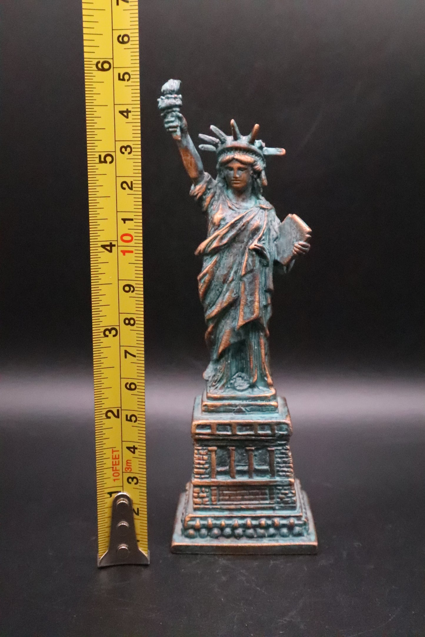 VINTAGE DOWNS 1984 BRONZE NEW YORK SOUVENIR BELL 1081/5000