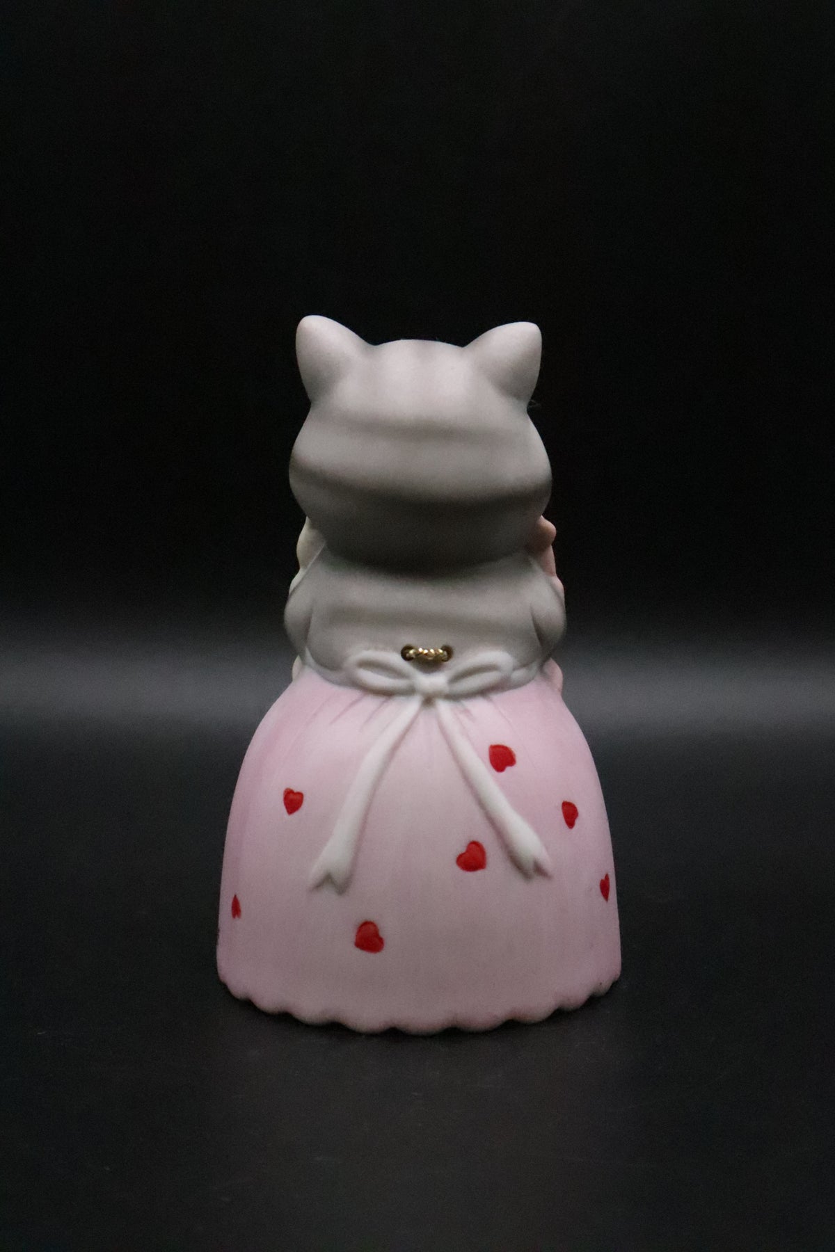 VINTAGE BISQUE MOMMA KITTY HOLDING 3 BABY KITTIES BELL