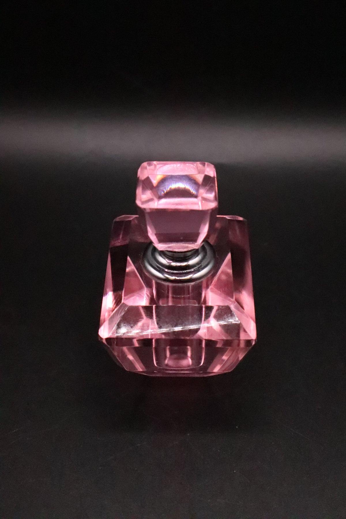 VINTAGE PINK FACETED CRYSTAL PERFUME BOTTLE