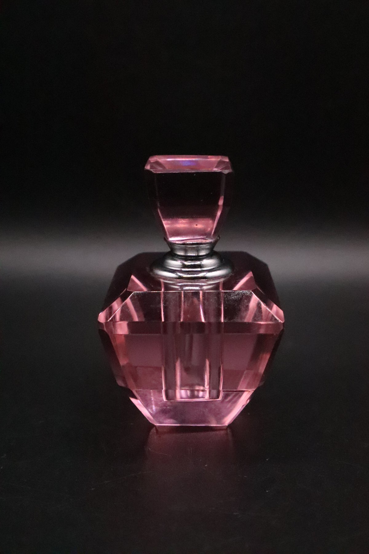 VINTAGE PINK FACETED CRYSTAL PERFUME BOTTLE