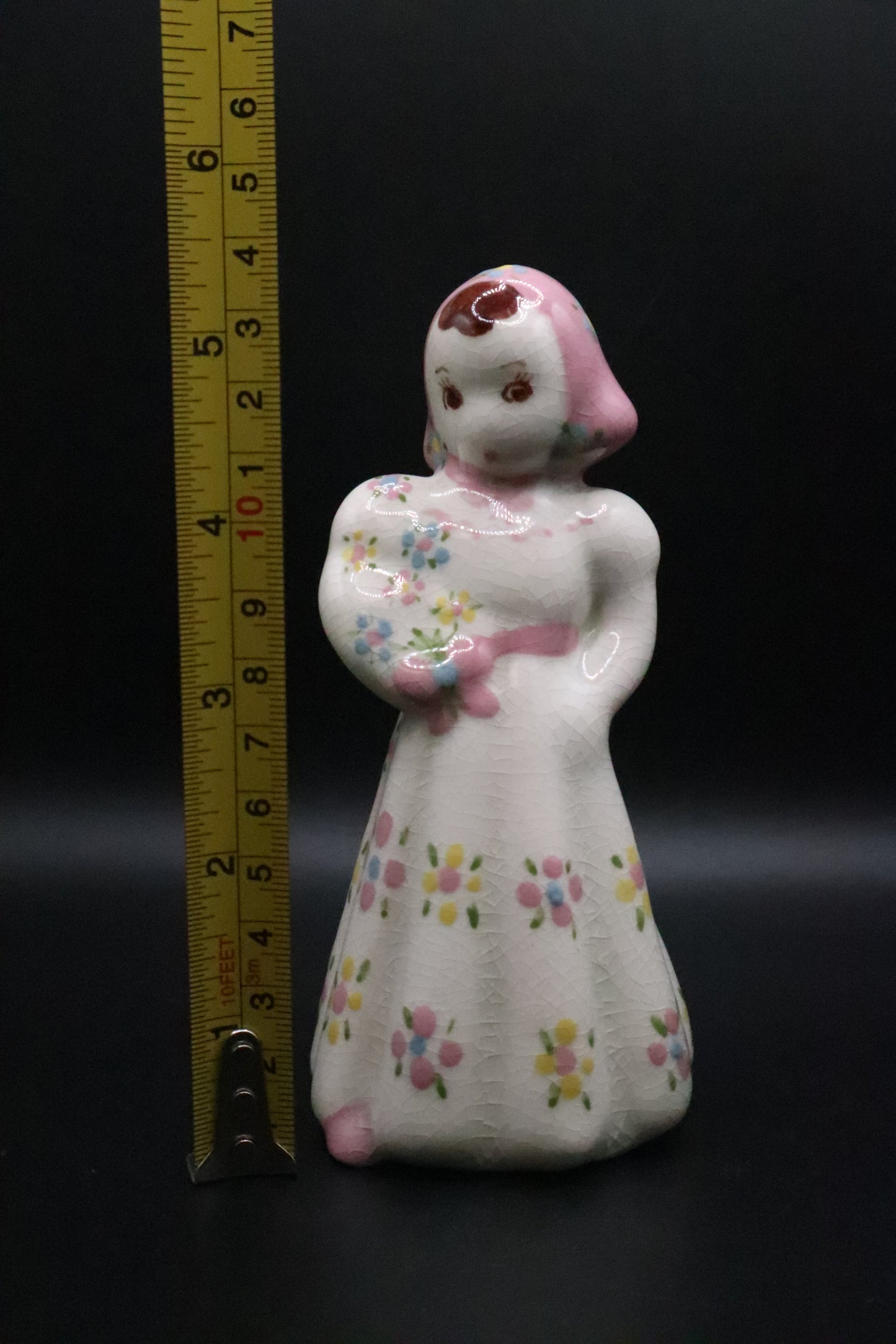 VINTAGE CERAMIC FLORAL GIRL