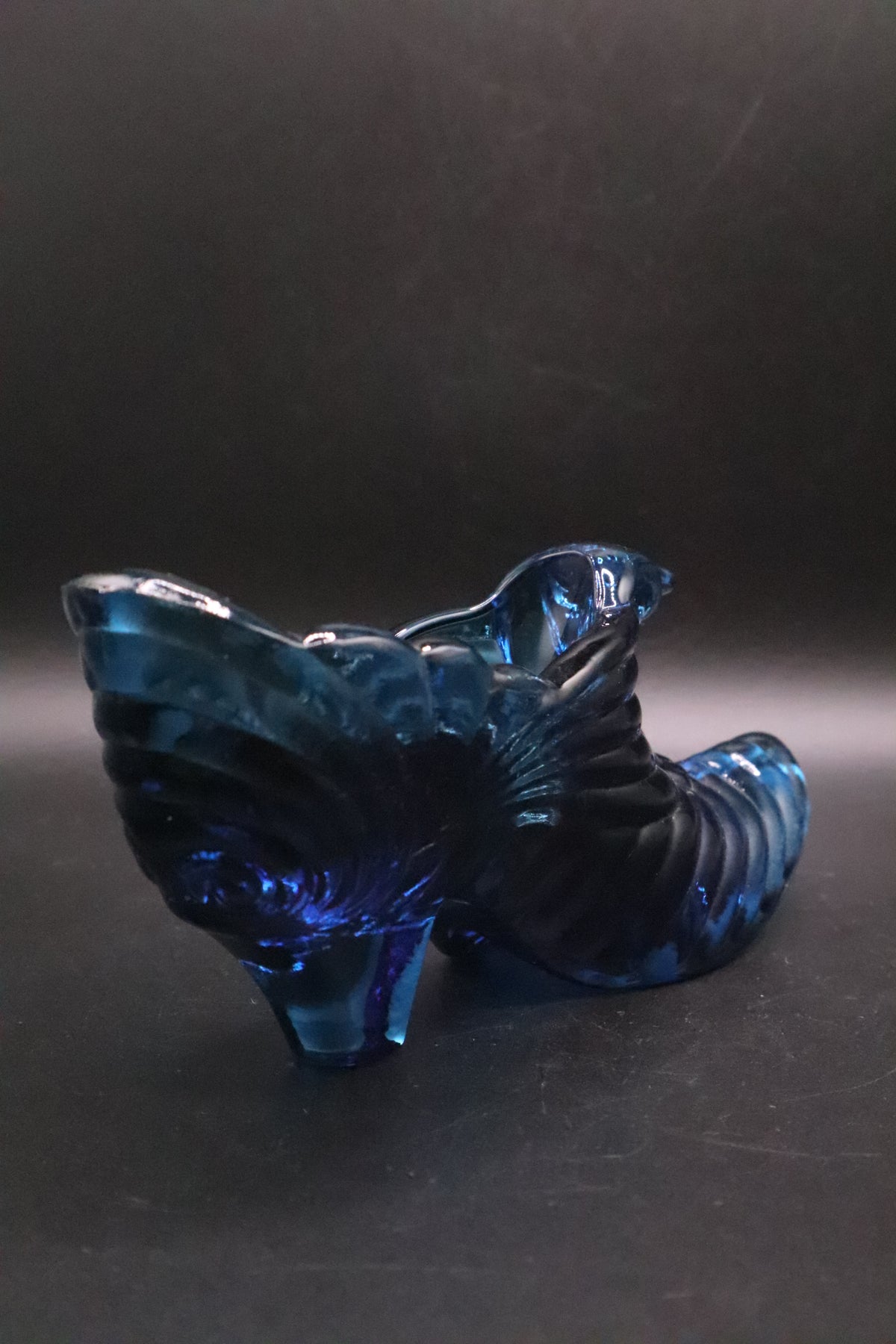 FENTON 1990's COBALT GLASS CATS HEAD SLIPPER