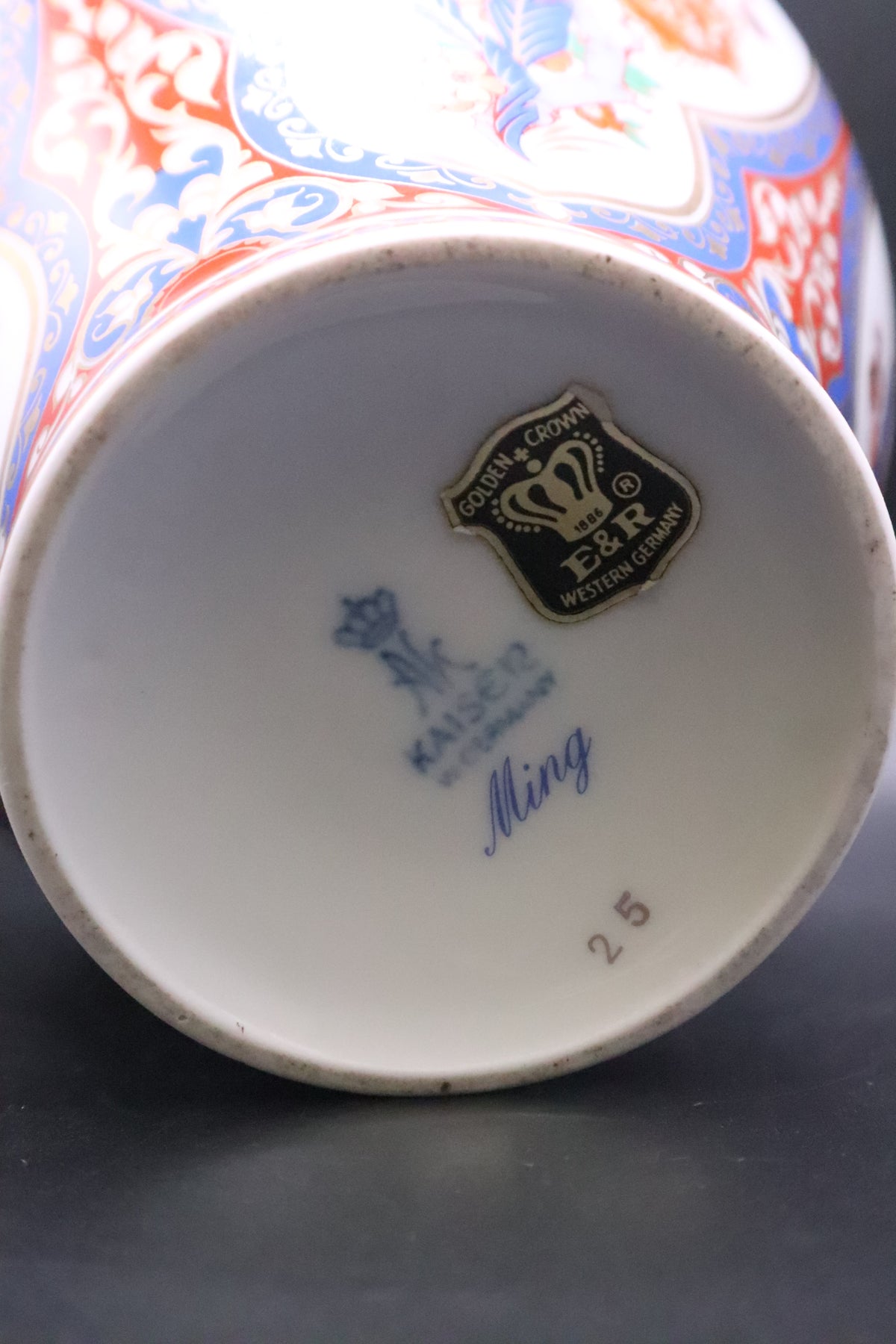 AK KAISER WEST GERMANY MING VASE CHINOISERIE SPLENDID FLOWER BIRD