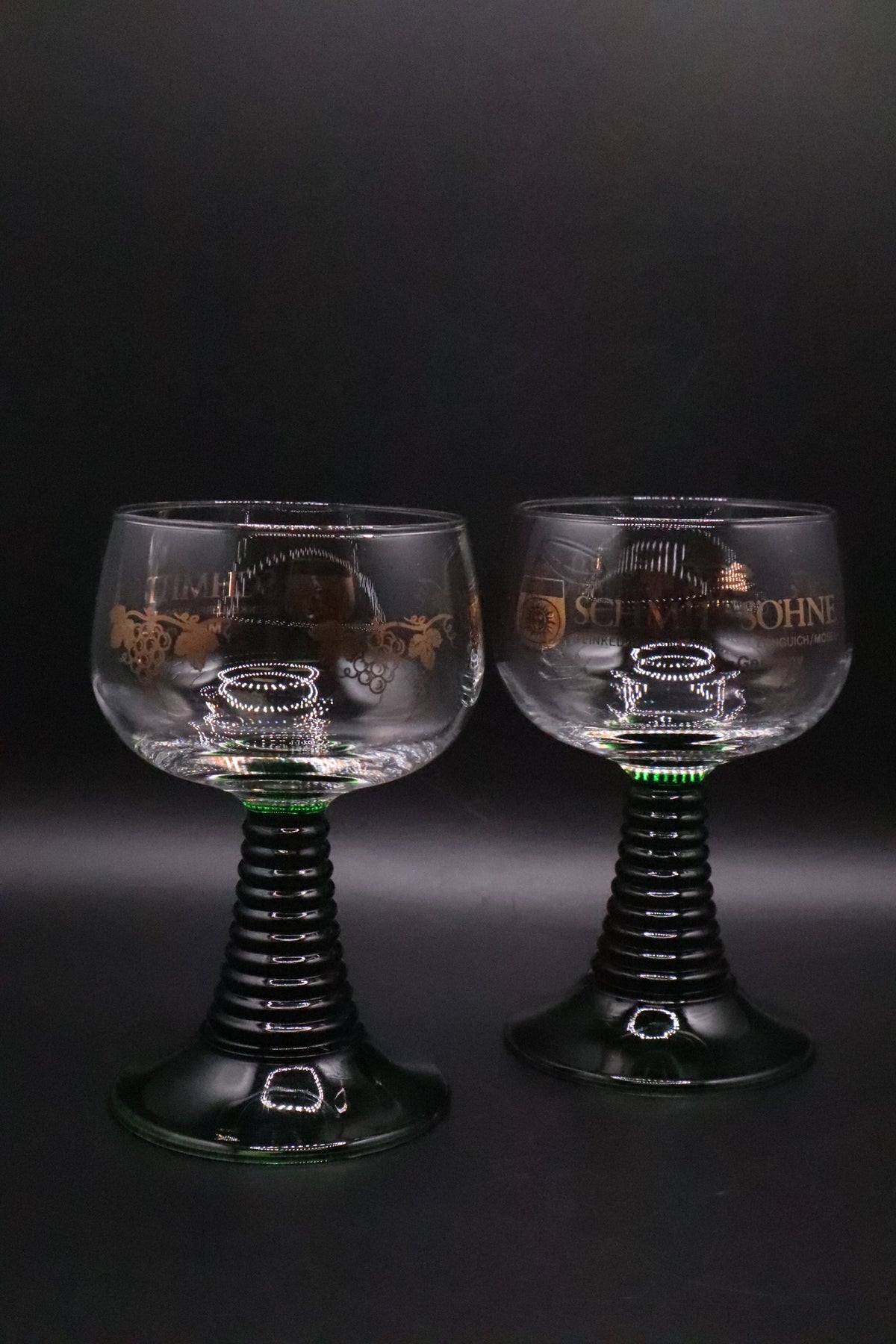 VINTAGE SCHMITT SÖHNE WINERY GERMAN WINE GLASSES (PAIR)