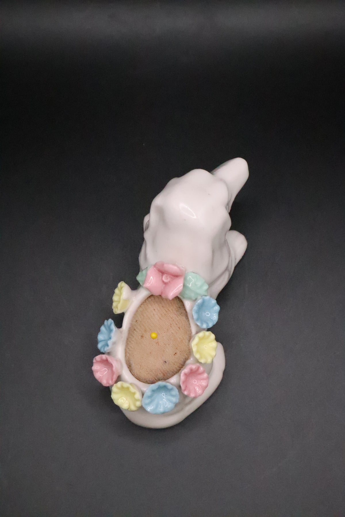 VINTAGE CERAMIC DACHSHUND DOG WITH FLOWERS PIN CUSHION