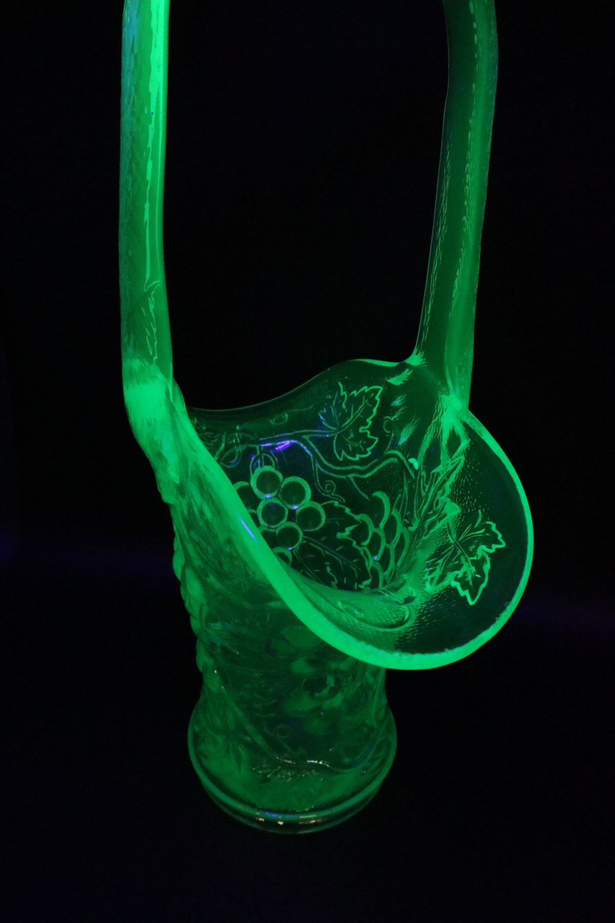 VINTAGE URANIUM GLASS GRAPE VINE BASKET