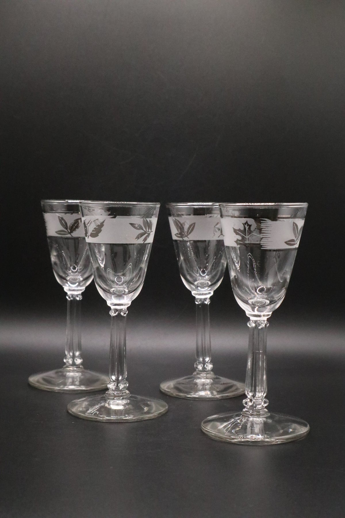 4 LIBBEY SILVER LEAF CORDIAL SHOT GLASSES