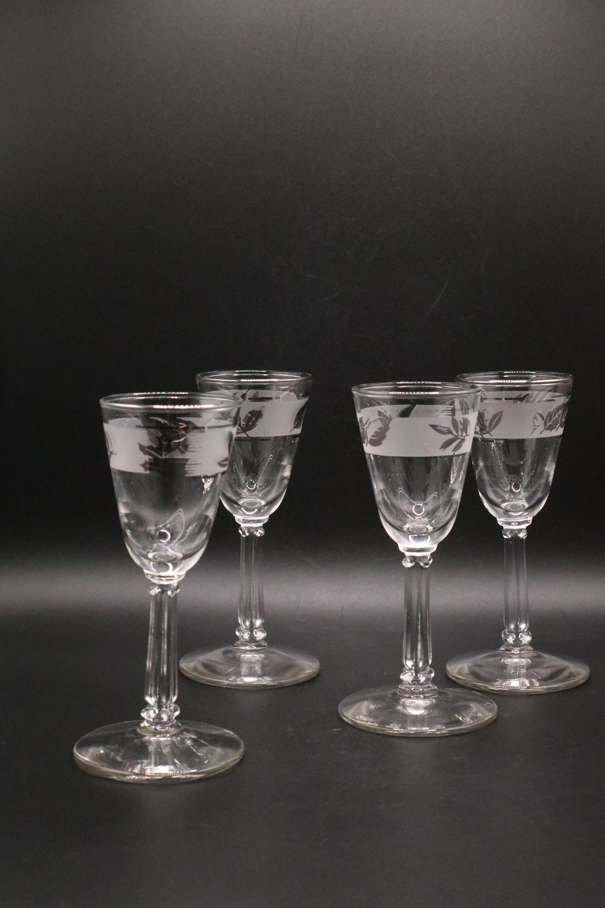 4 LIBBEY SILVER LEAF CORDIAL SHOT GLASSES
