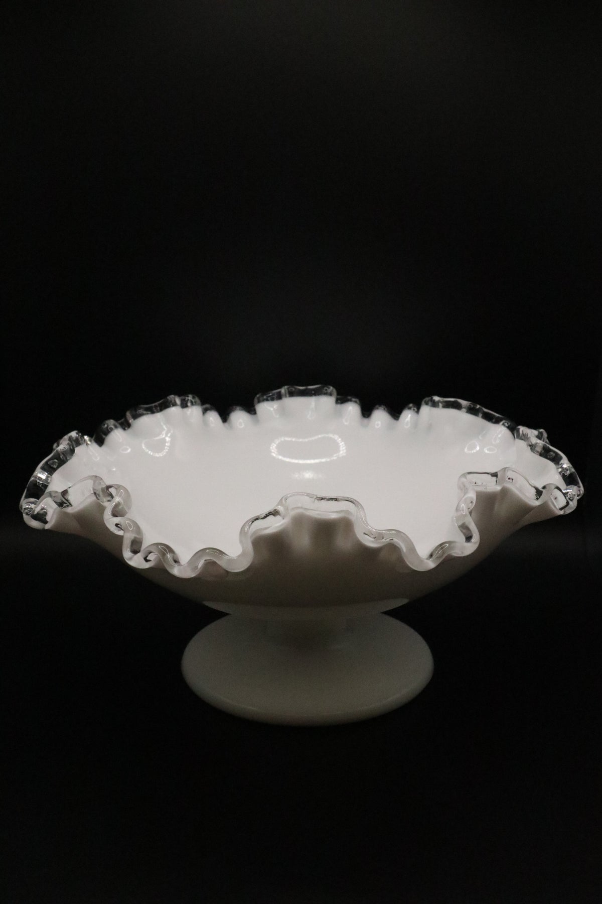VINTAGE FENTON SILVER CREST FOOTER DISH