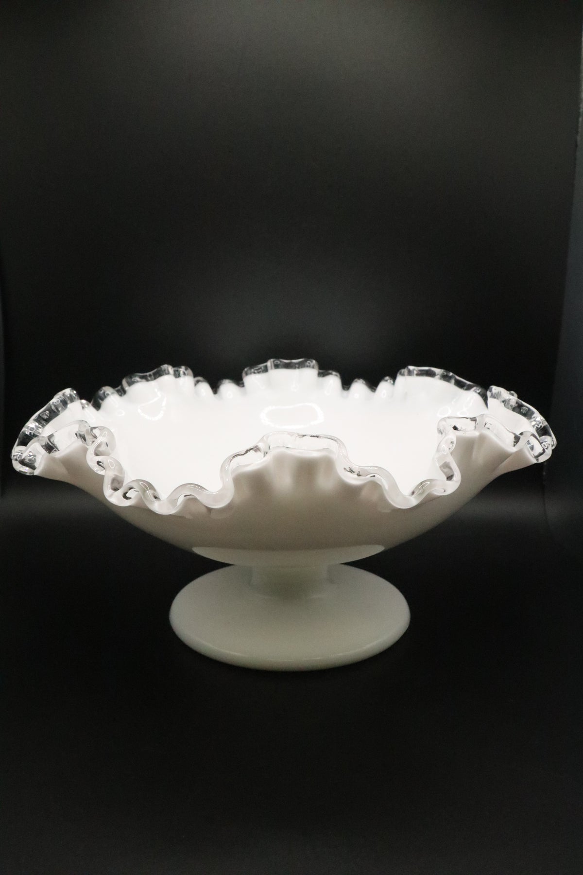 VINTAGE FENTON SILVER CREST FOOTER DISH