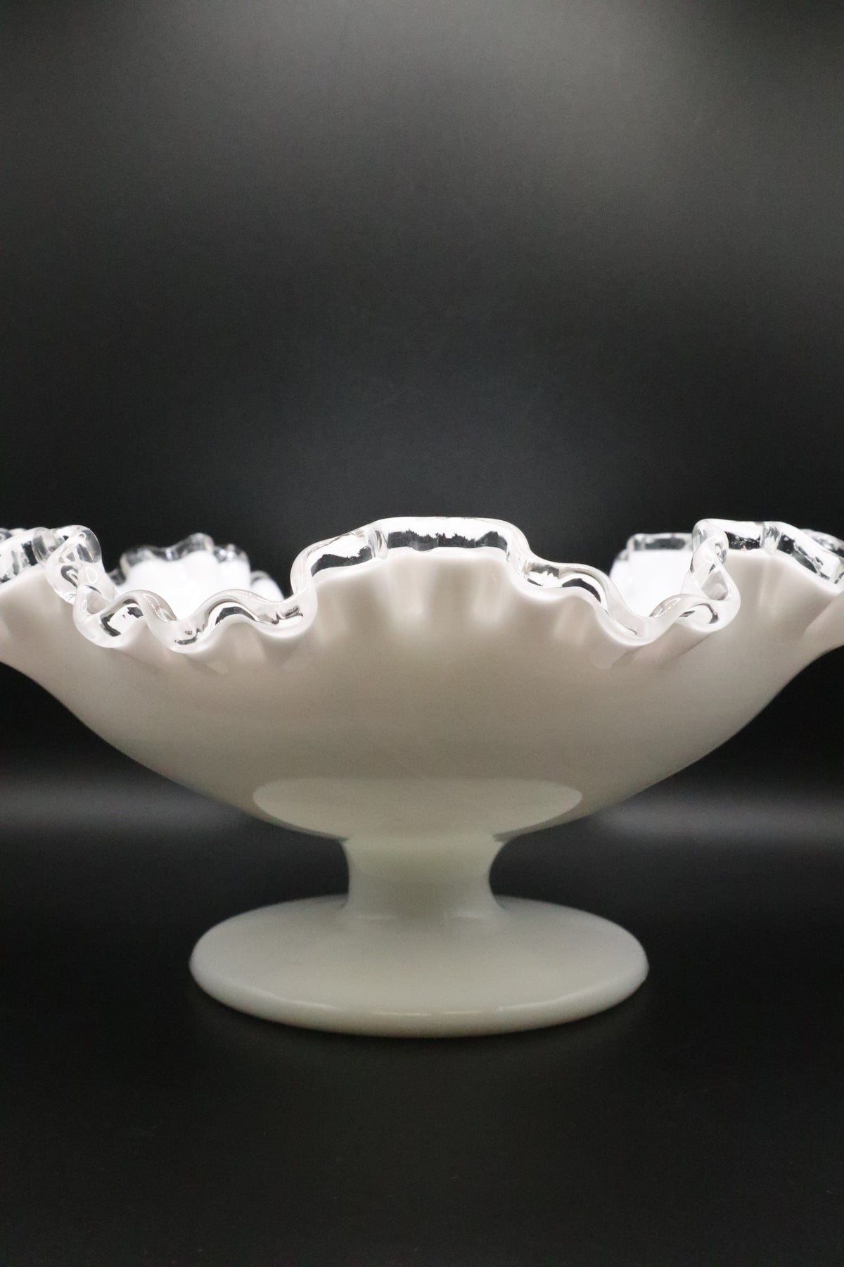 VINTAGE FENTON SILVER CREST FOOTER DISH