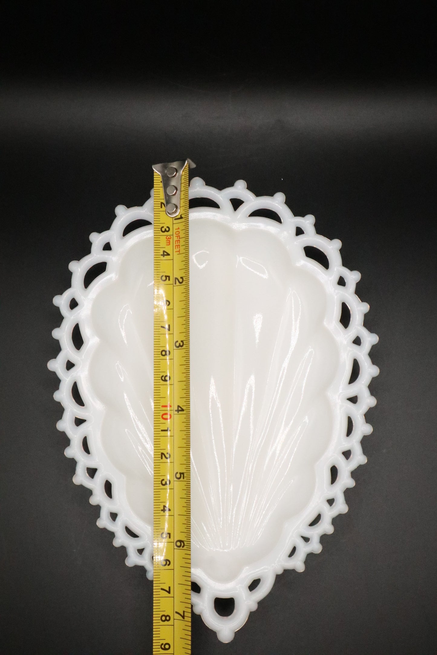 WESTMORELAND 1950'S MILK GLASS SHELL TRINKET DISH