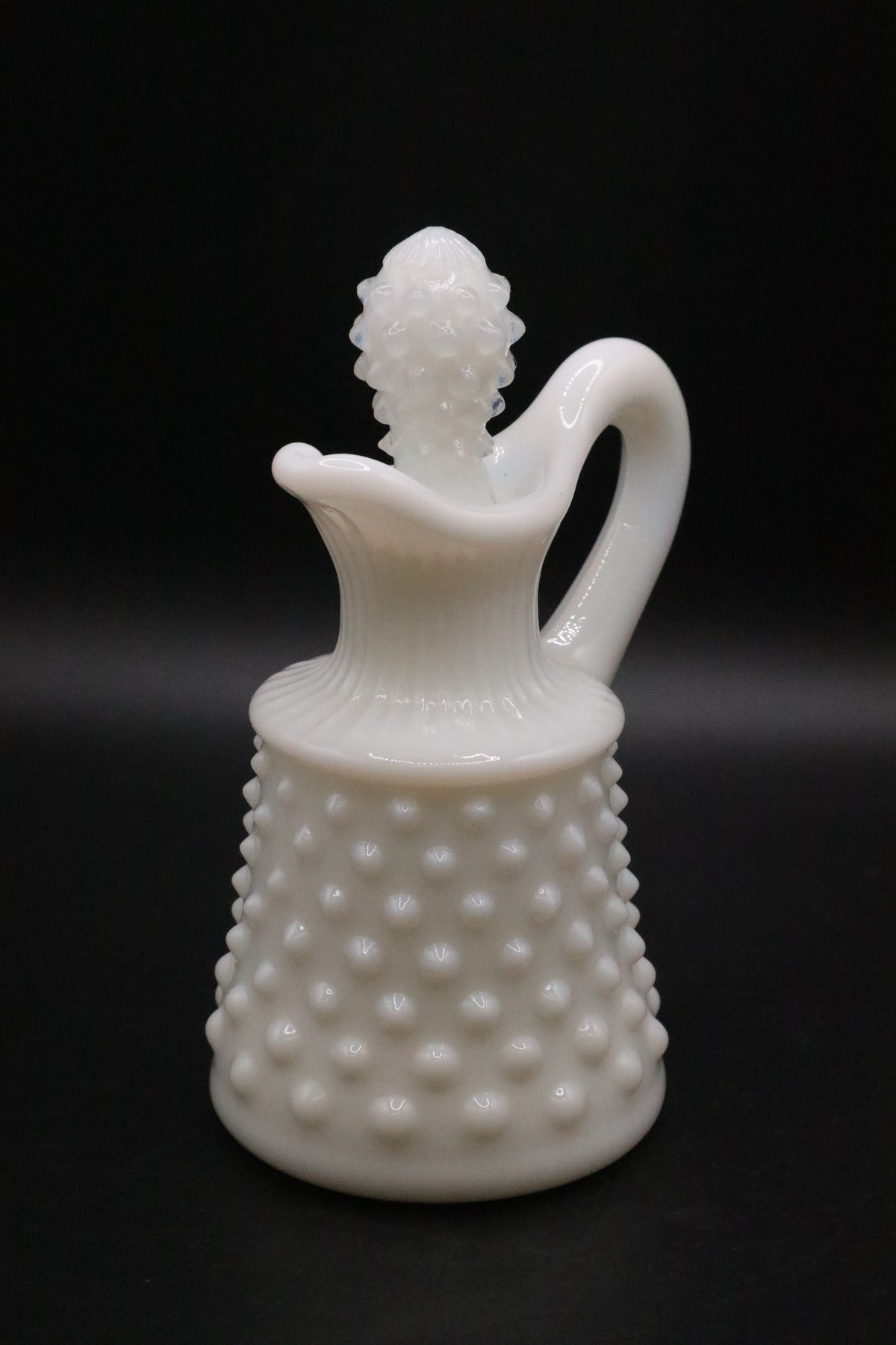 VINTAGE 1950'S MILK GLASS HOBNAIL CRUET