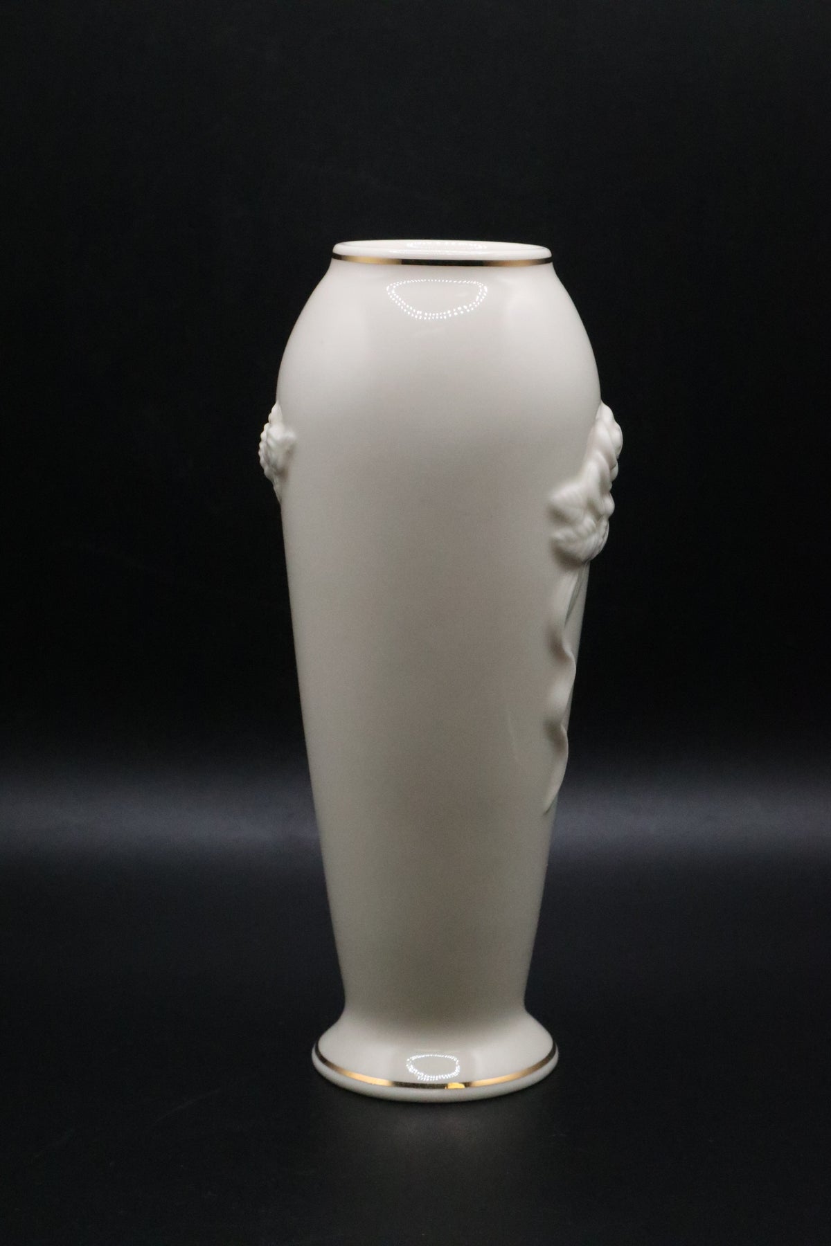 LENOX IVORY SMALL ROSE BUD VASE