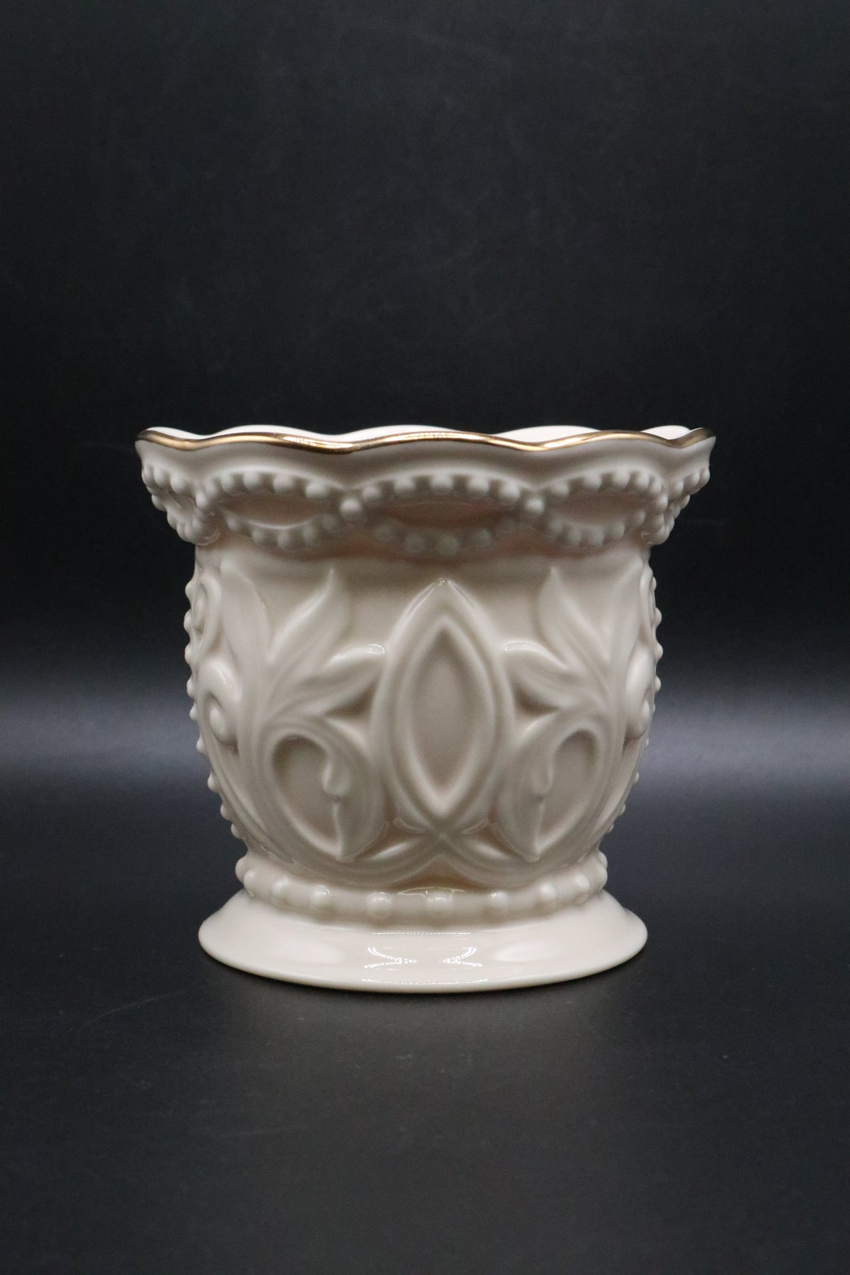 LENOX CANDY DISH LEAF TEXTURE