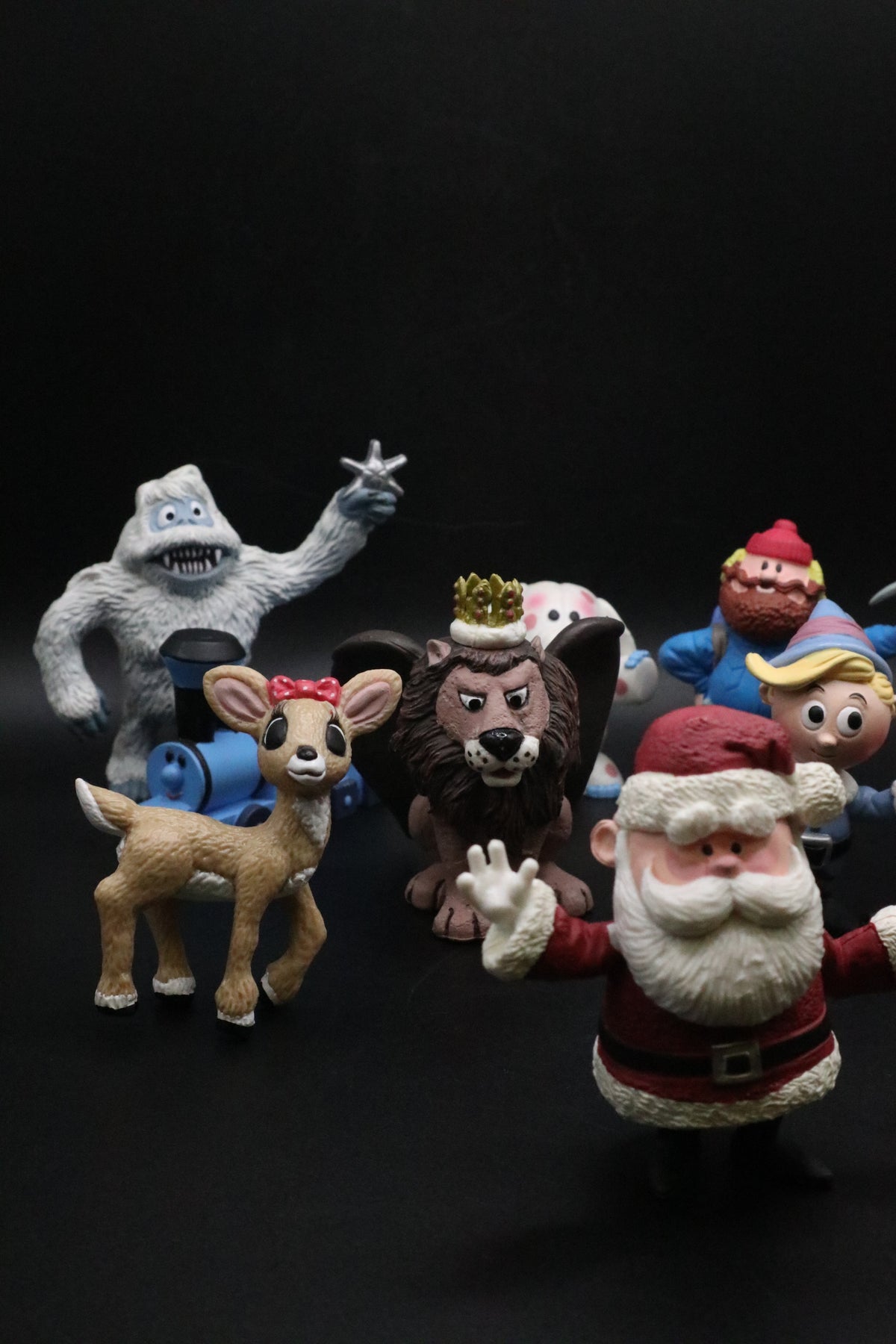 VINTAGE 2000 THE RUDOLPH COMPANY PLAYING MANTIS INC MISFIT TOYS COLLECTION SET OF 11