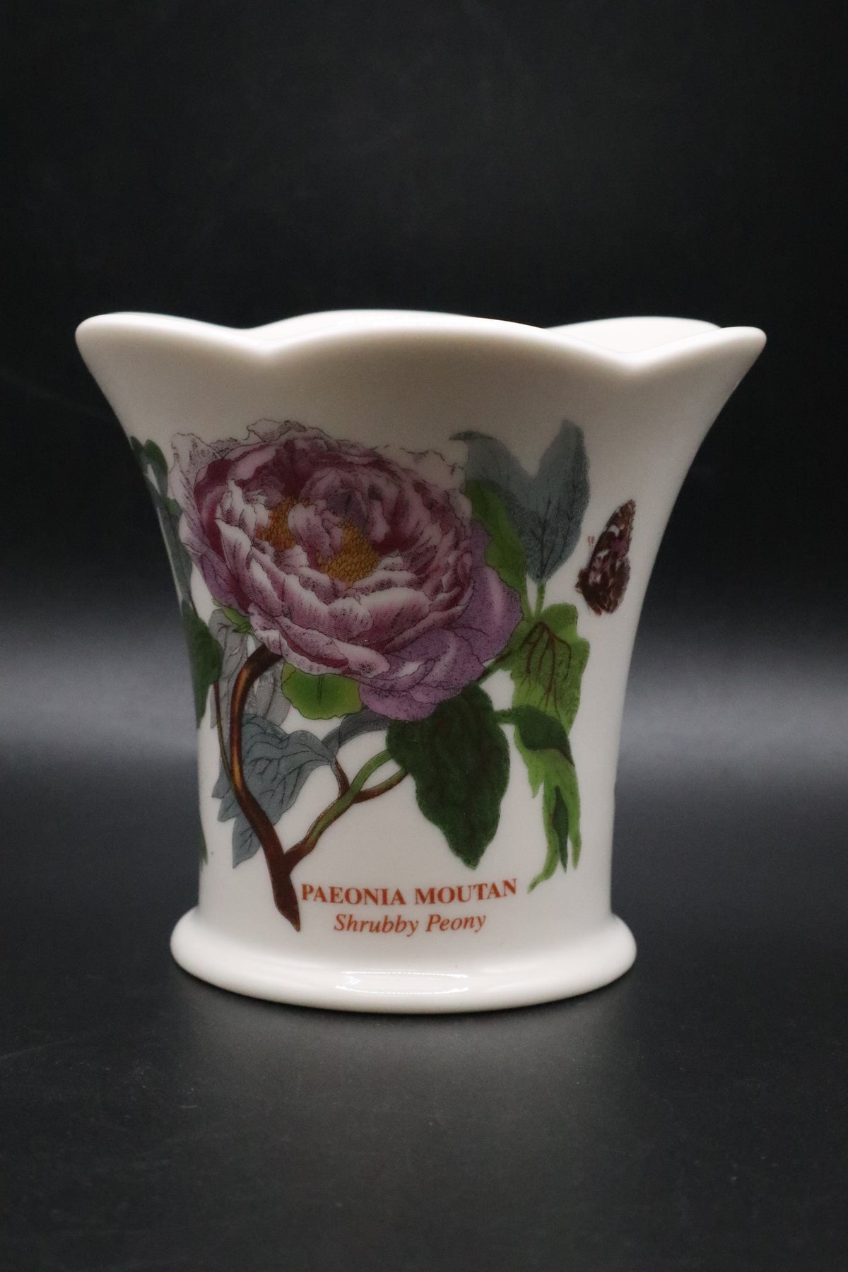 PORTMEIRION BOTANIC GARDEN SCALLOP PEONY VASE