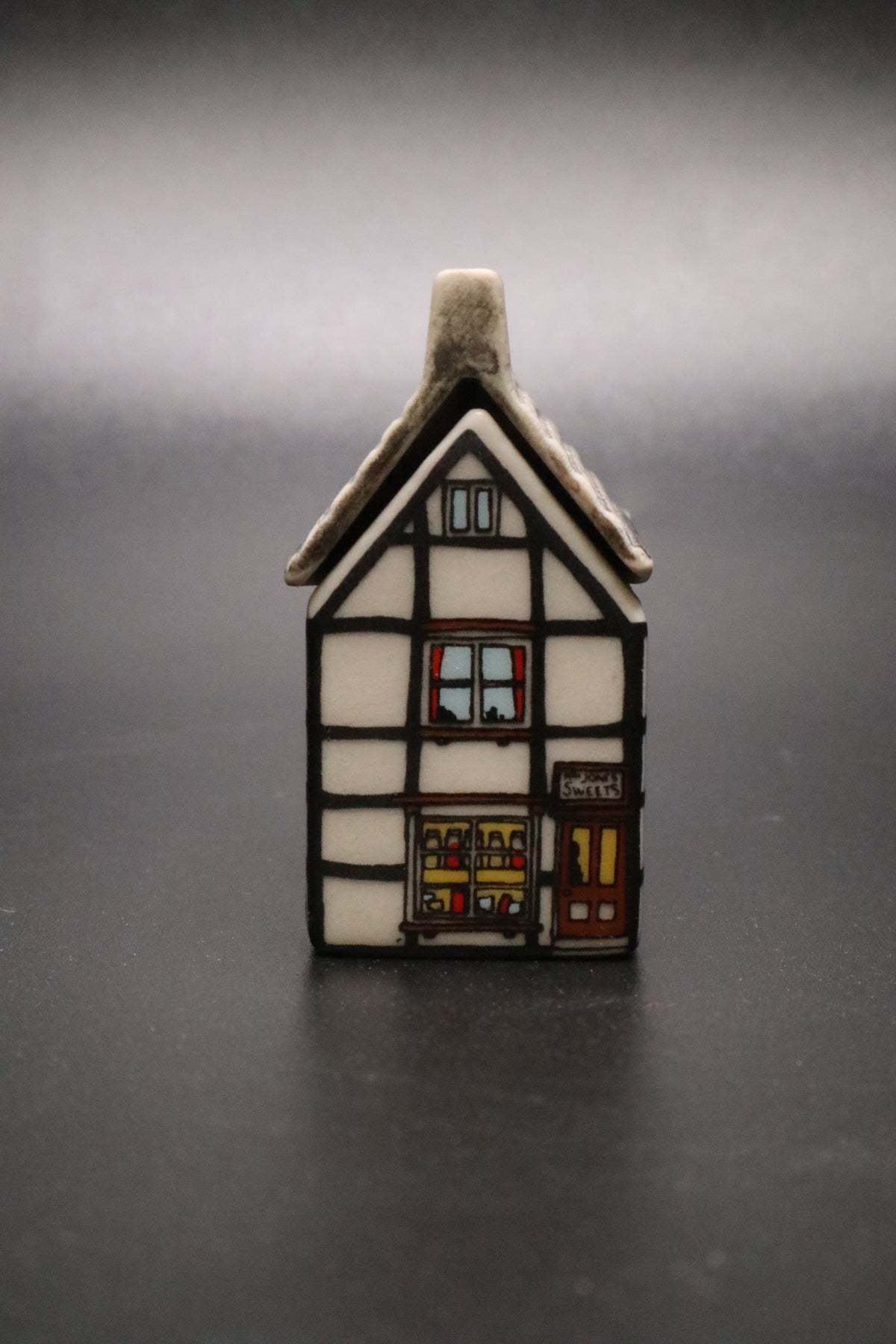 VINTAGE WADE WHIMSEY-ON-WHY VILLAGE COLLECTION MADE IN ENGLAND THE SWEET SHOP" #22