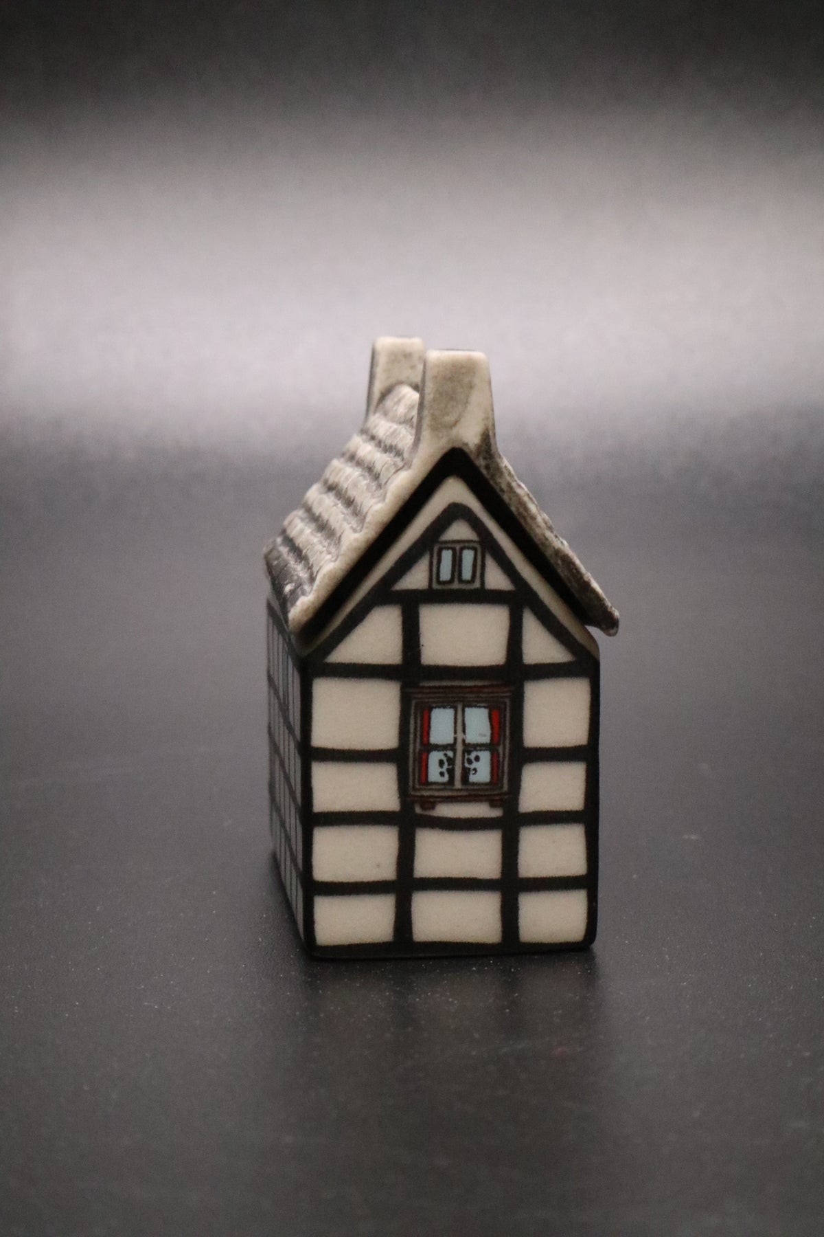 VINTAGE WADE WHIMSEY-ON-WHY VILLAGE COLLECTION MADE IN ENGLAND THE SWEET SHOP" #22