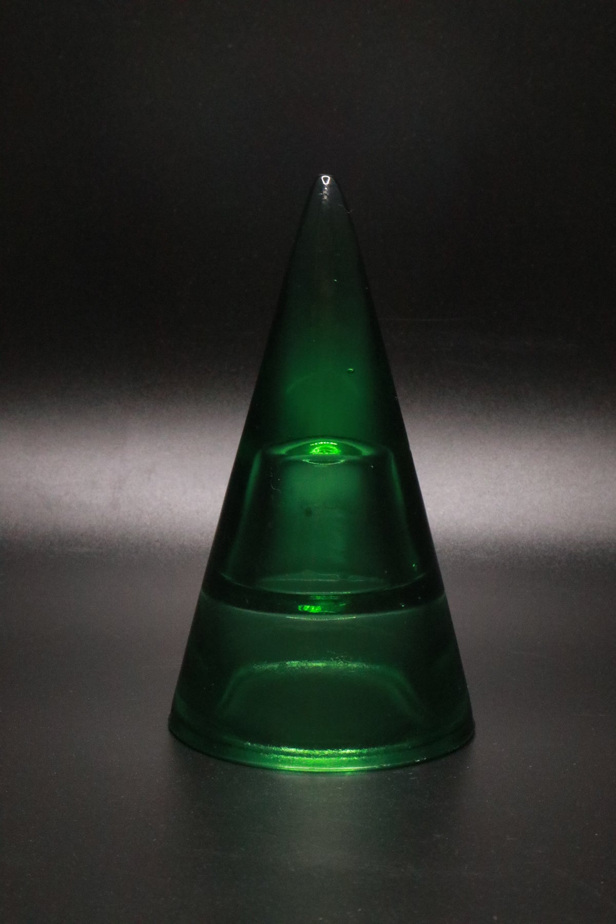 VINTAGE GREEN GLASS ART CHRISTMAS TREE TEA LIGHT HOLDER