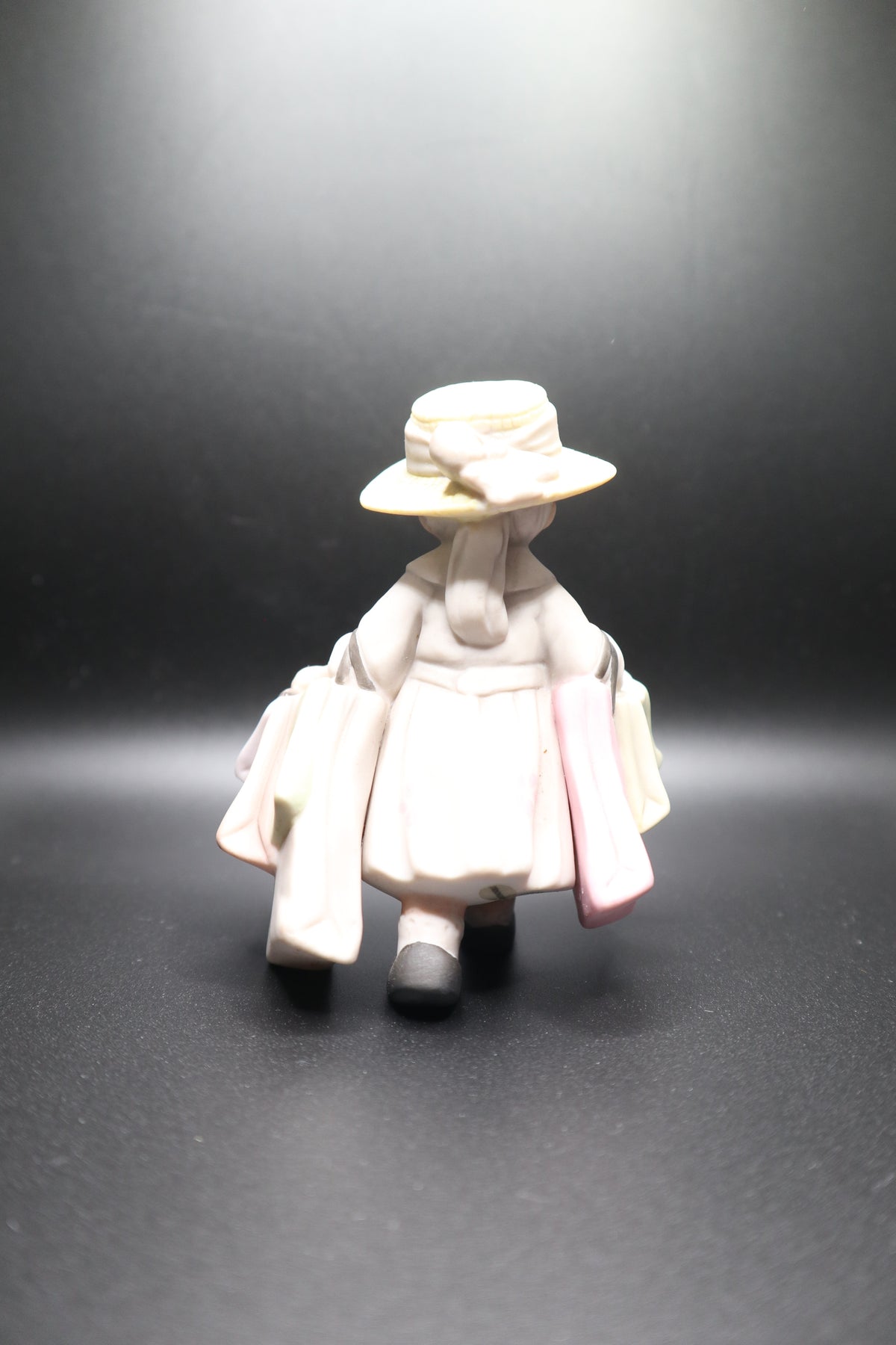 1998 SHOPPING GIRL NBM BAHNER STUDIOS AG LICENSED BY ALASKA MOMMA, INC