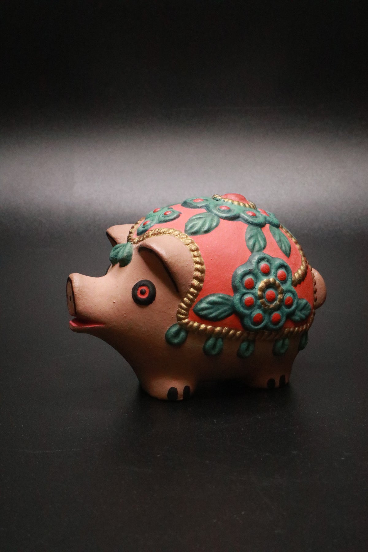 VINTAGE SALVADOREAN TALAVERA-STYLE POTTERY HAND PAINTED PIG
