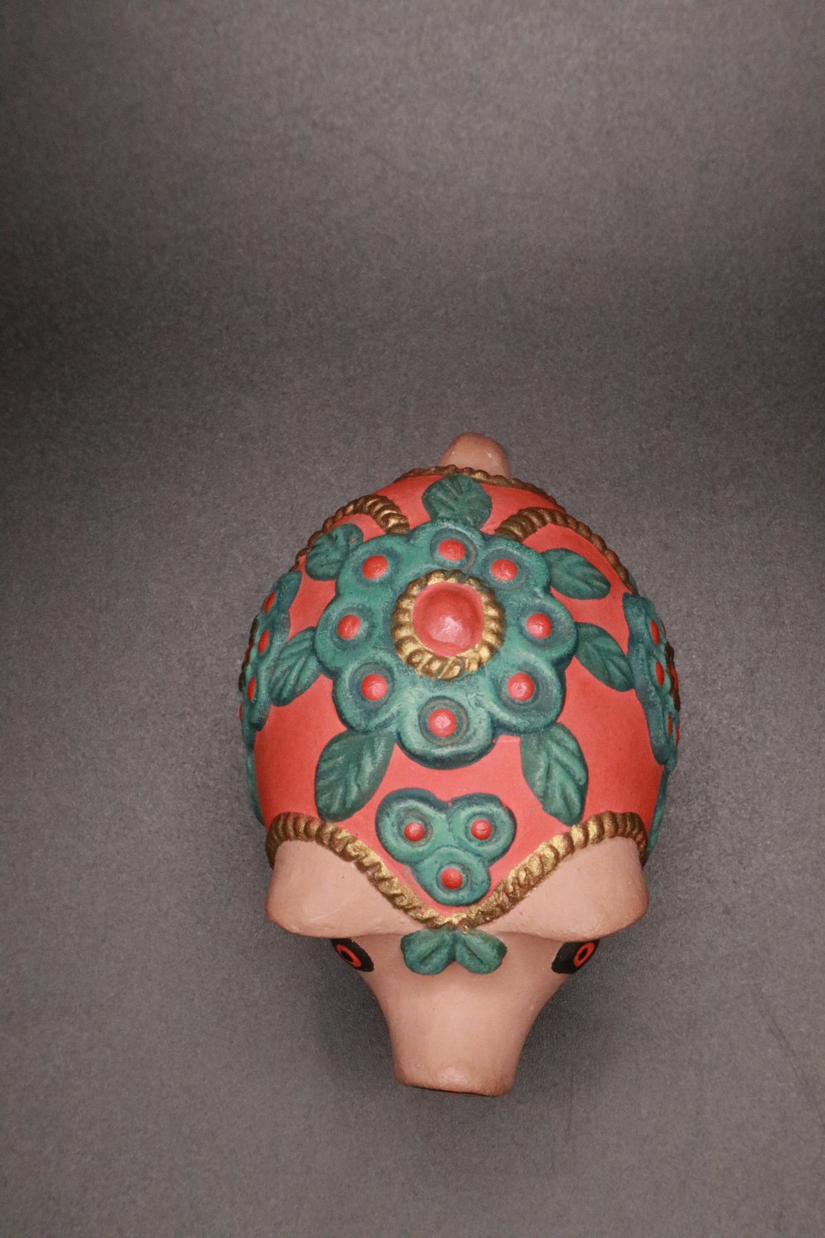 VINTAGE SALVADOREAN TALAVERA-STYLE POTTERY HAND PAINTED PIG