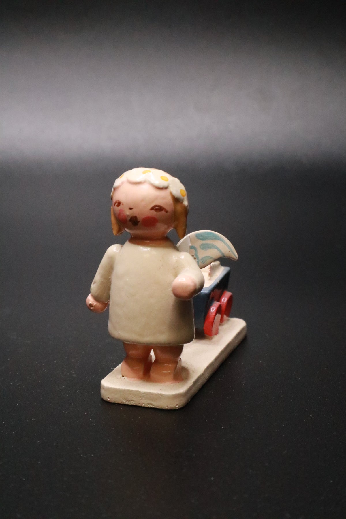 WENDT AND KüHN GERMAN "MARGUERITE ANGEL" FIGURINE "DOLL CARRIAGE"