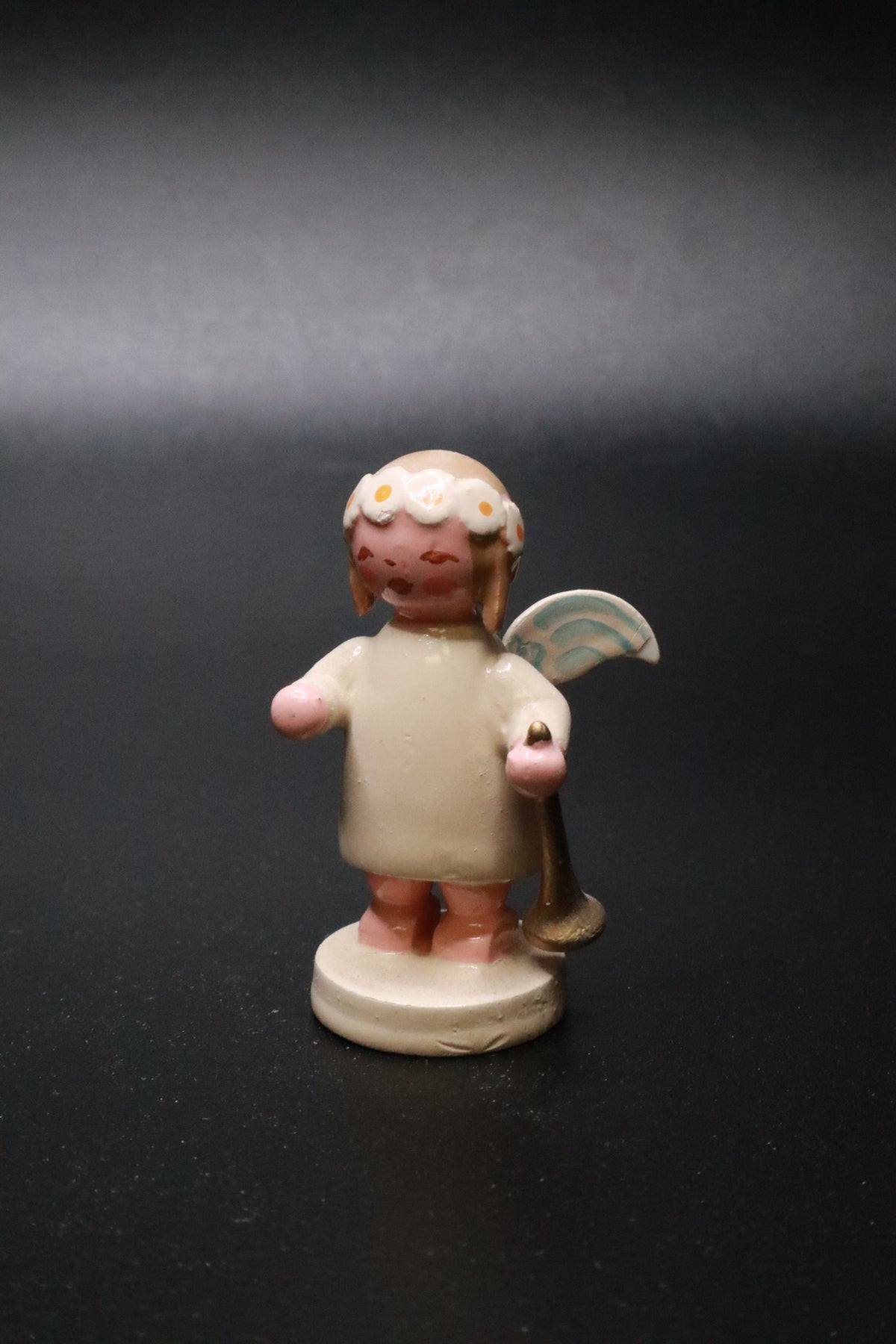 WENDT AND KüHN GERMAN "MARGUERITE ANGEL" FIGURINE "HORN"