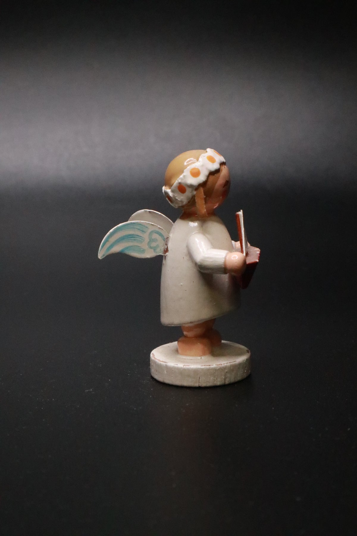 WENDT AND KüHN GERMAN "MARGUERITE ANGEL" FIGURINE "BOAT"