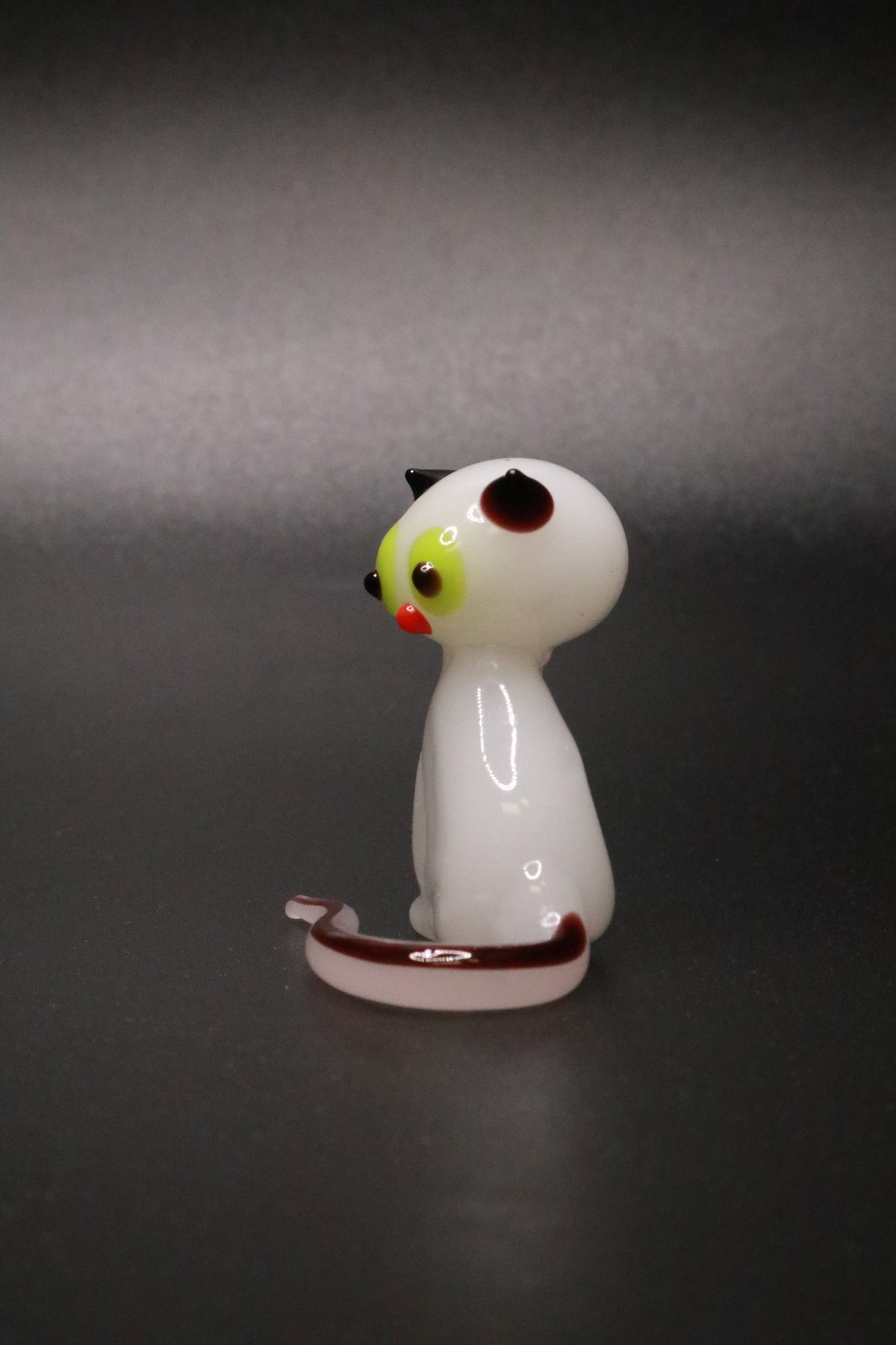 VINTAGE HAND BLOWN ART GLASS MINI CAT