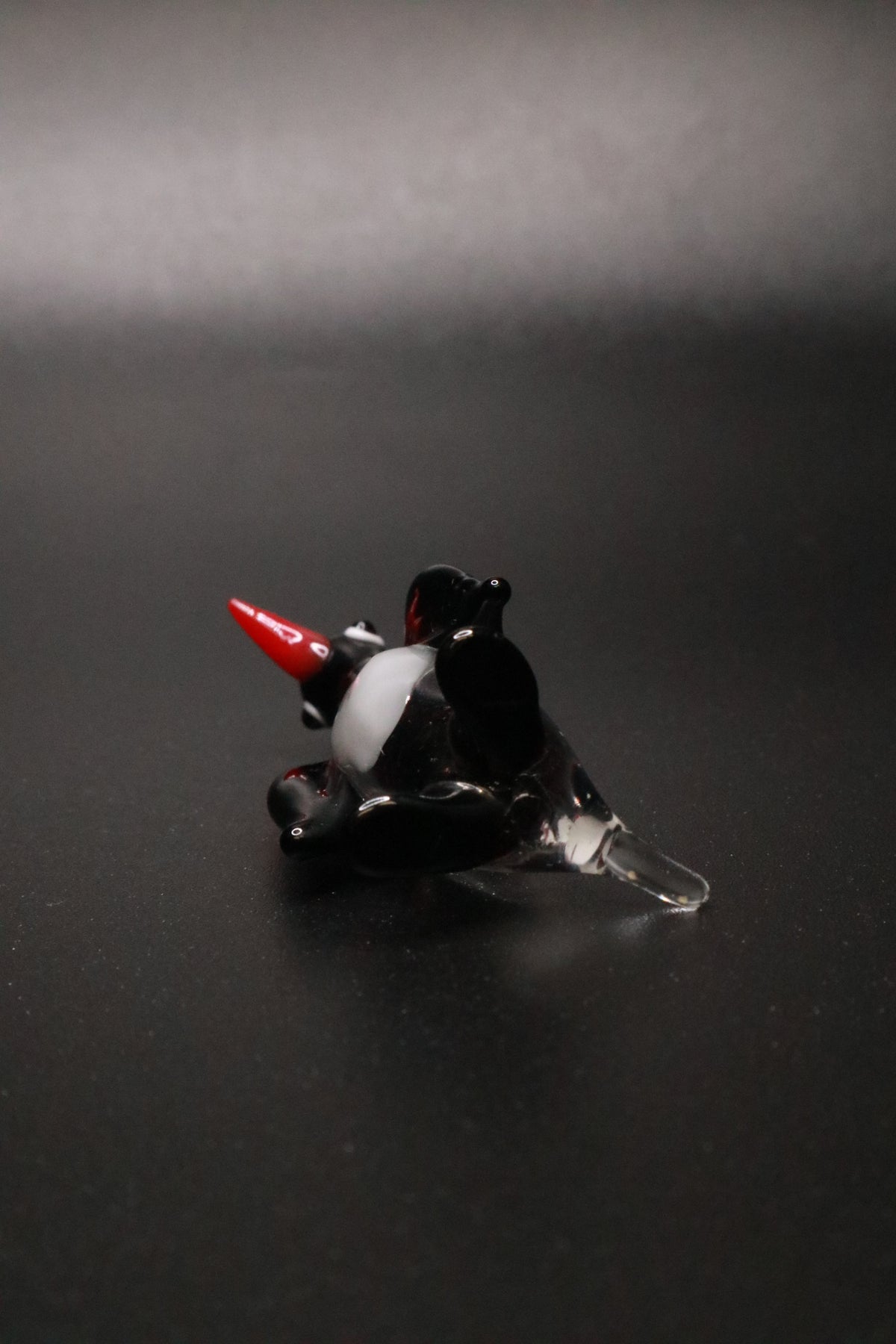 VINTAGE HAND BLOWN ART GLASS MINI PENGUIN