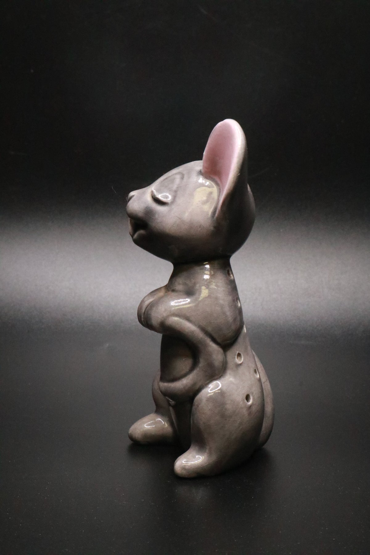 VINTAGE GRAY CERMIC MOUSE FIGURINE