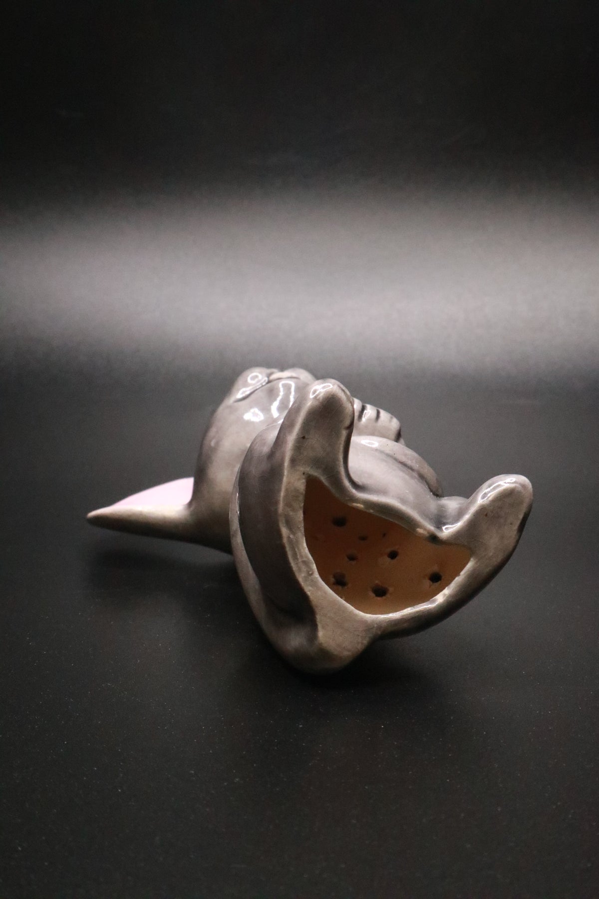 VINTAGE GRAY CERMIC MOUSE FIGURINE