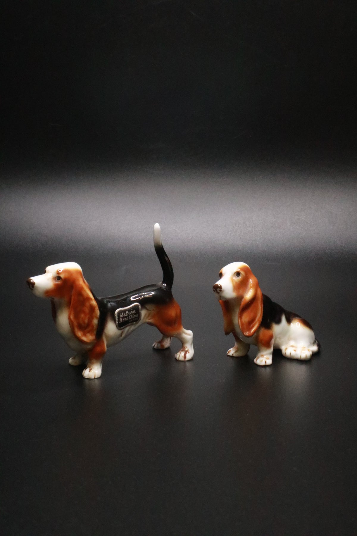 VINTAGE KELVIN BONE CHINA JAPAN BASSET HOUND DOG FIGURINES (SET OF 2)