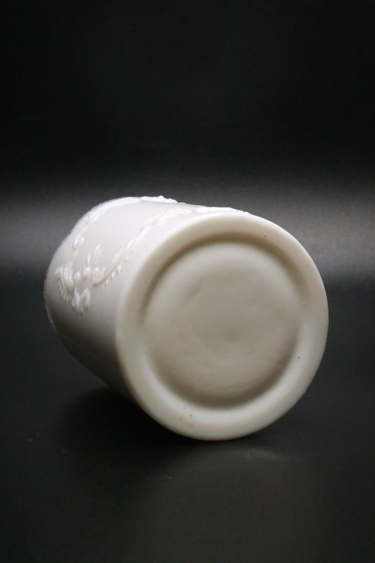 VINTAGE OPALINE MILK GLASS SCROLL DESIGN VASE