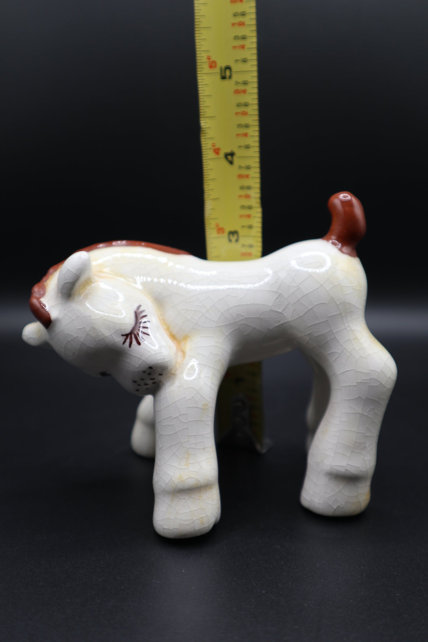 CERAMIC WHITE AND YELLOW TINT HORSE