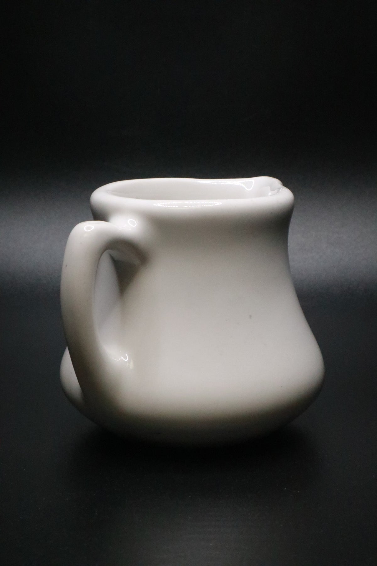 VINTAGE CHEFSWARE CERAMIC WHITE CREAMER