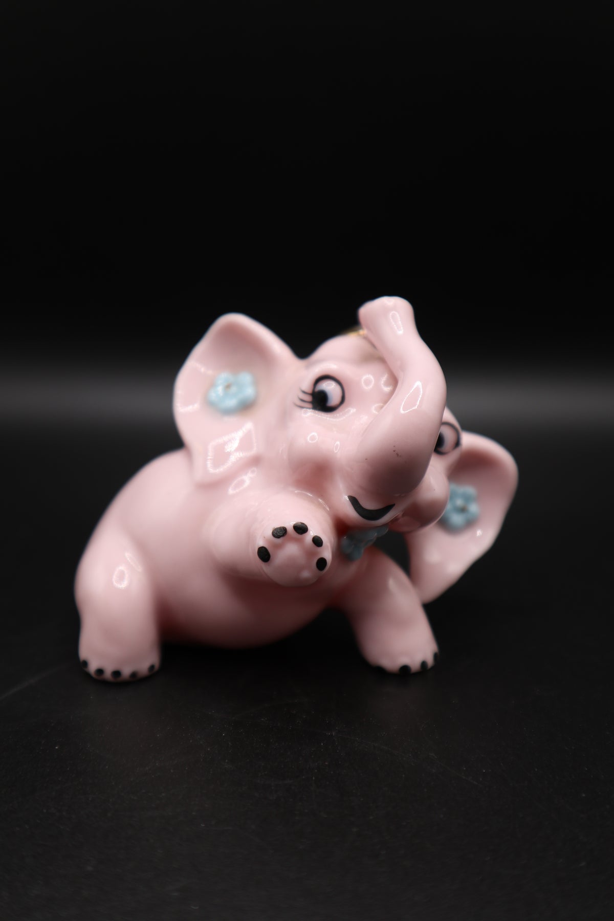 VINTAGE ANTHROMORPHIC PINK ELEPHANT SINGLE SHAKER