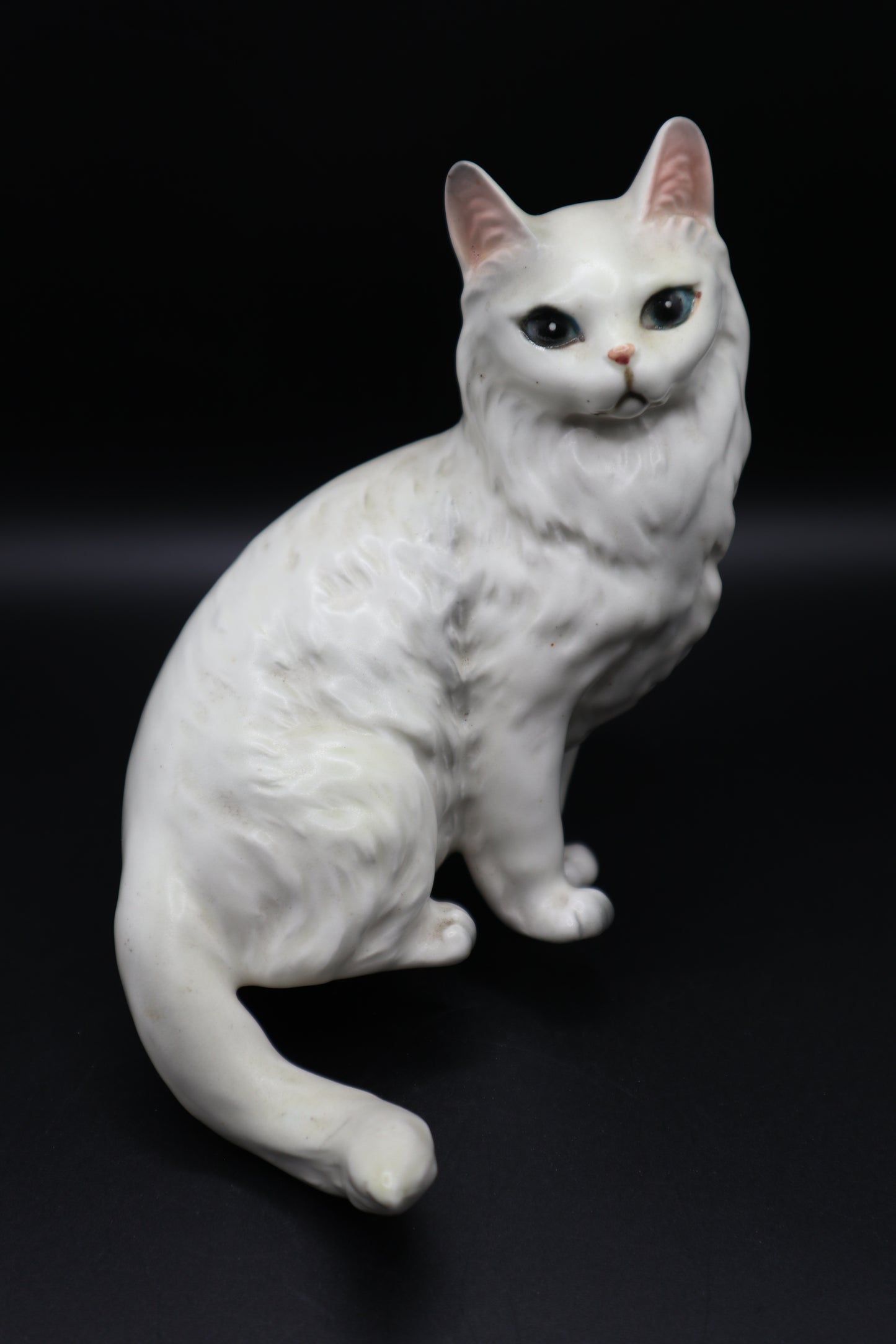 VINTAGE LEFTON WHITE PERSIAN CAT SHELF SITTER FIGURINE