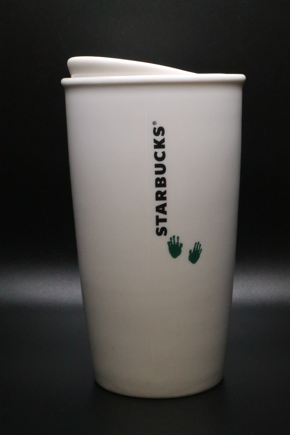 STARBUCKS 2015 CERAMIC TUMBLER WITH LID DOT COLLECTION "GREEN FINGER PAINT BOY"