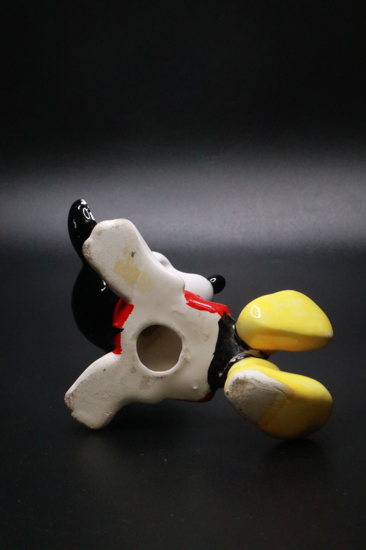 VINTAGE WALT DISNEY PRODUCTIONS JAPAN MICKEY MOUSE CERAMIC FIGURINE (AS IS)