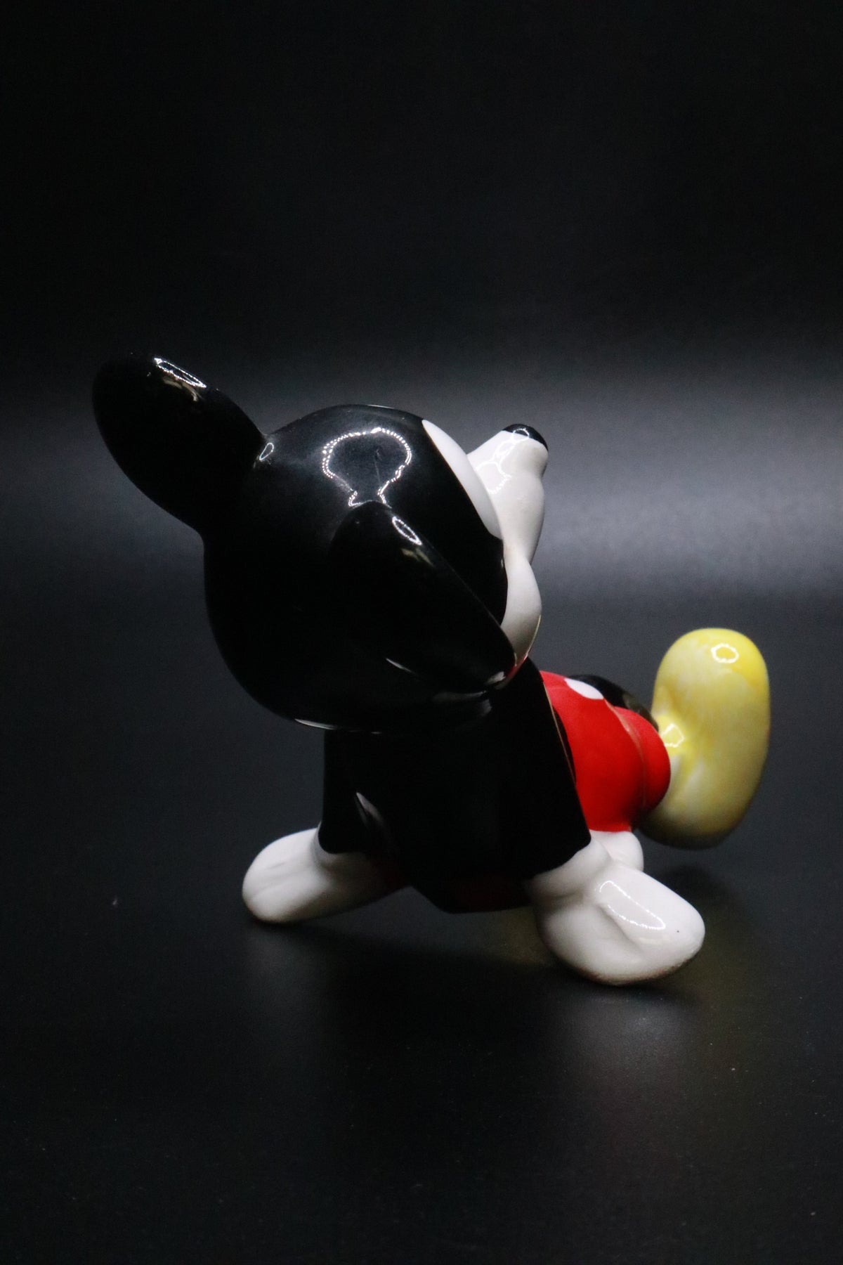 VINTAGE WALT DISNEY PRODUCTIONS JAPAN MICKEY MOUSE CERAMIC FIGURINE